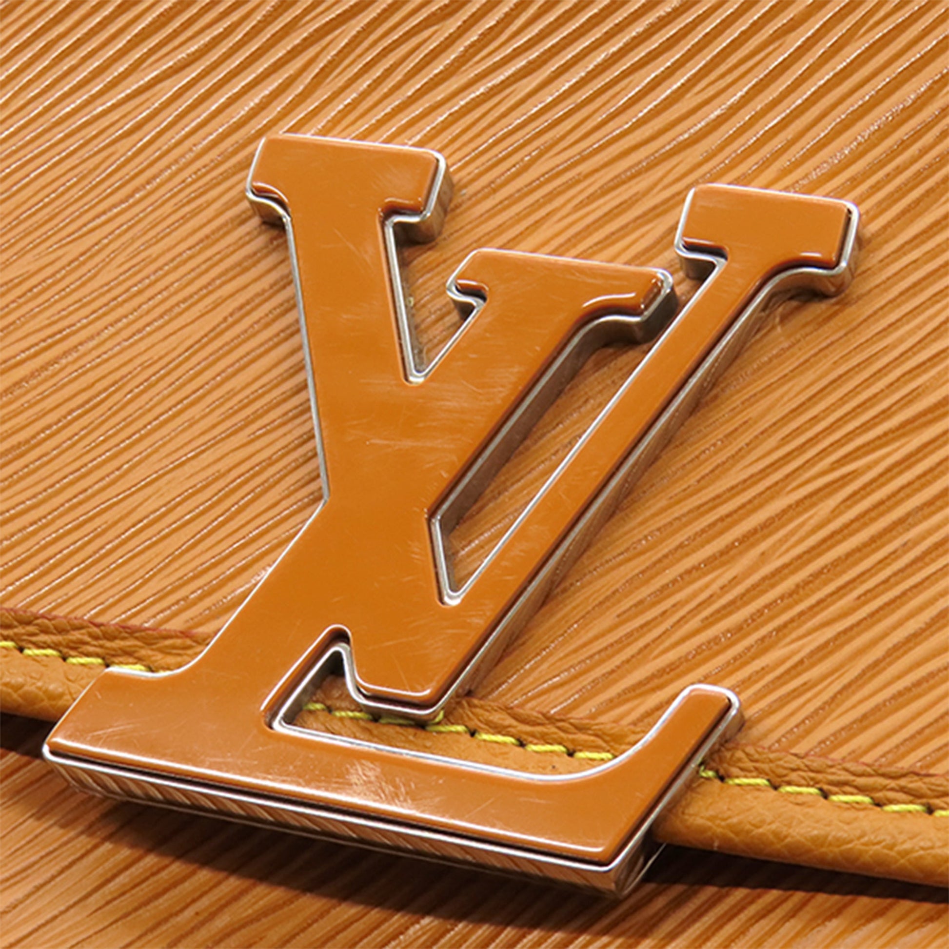 Louis Vuitton Epi Buci