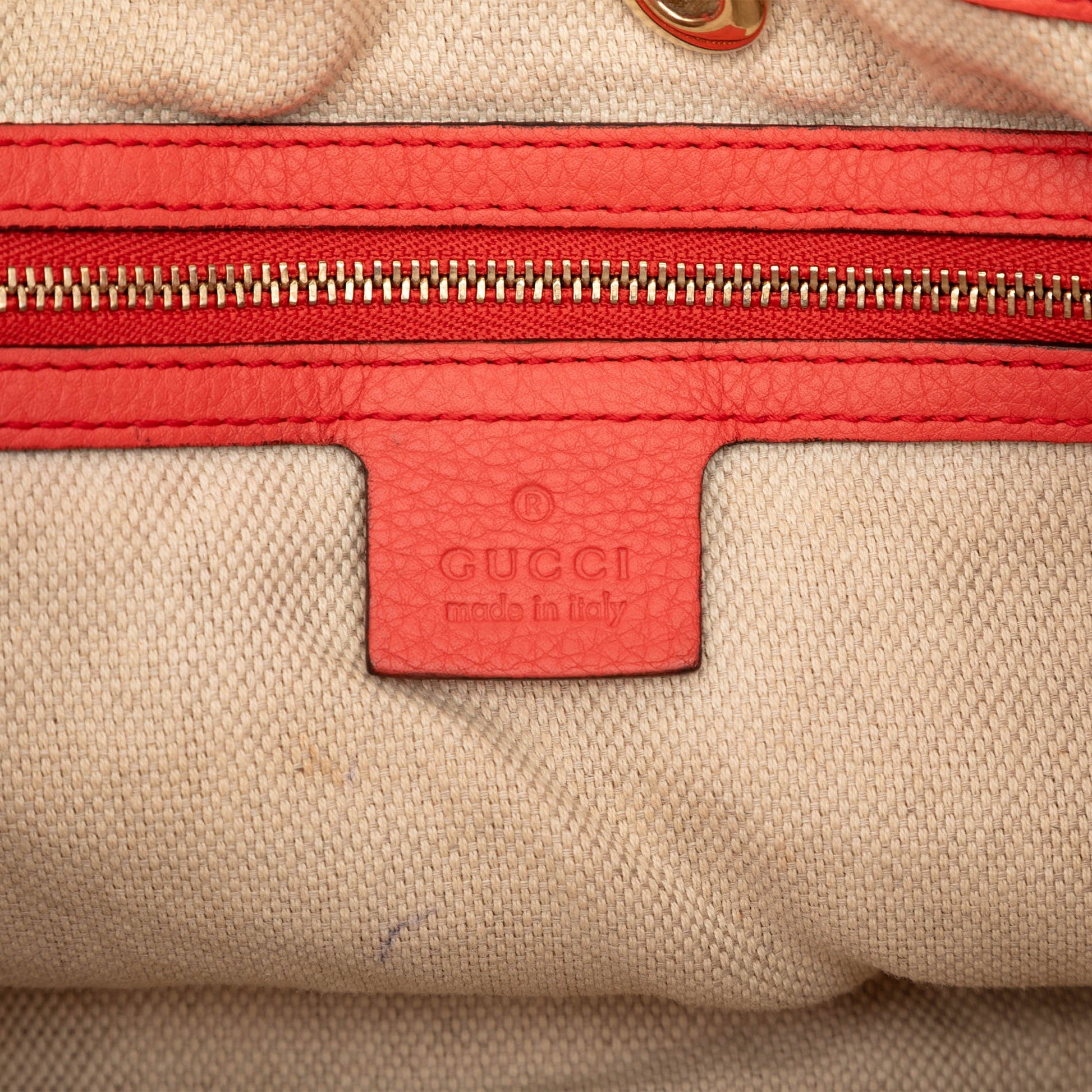 Gucci Medium Leather Soho Chain Tote