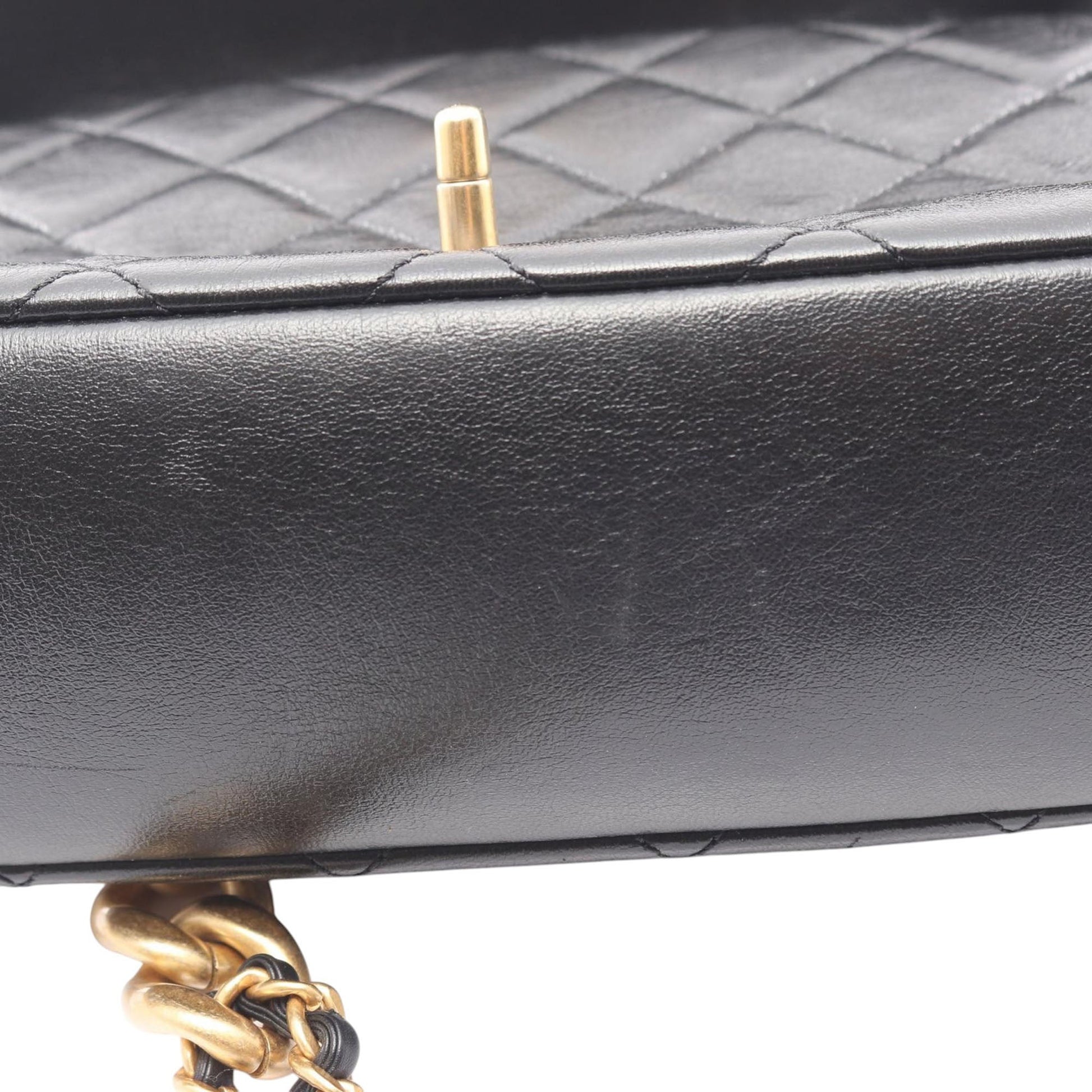 Chanel CC Quilted Lambskin Contrast Stitch Single Flap
