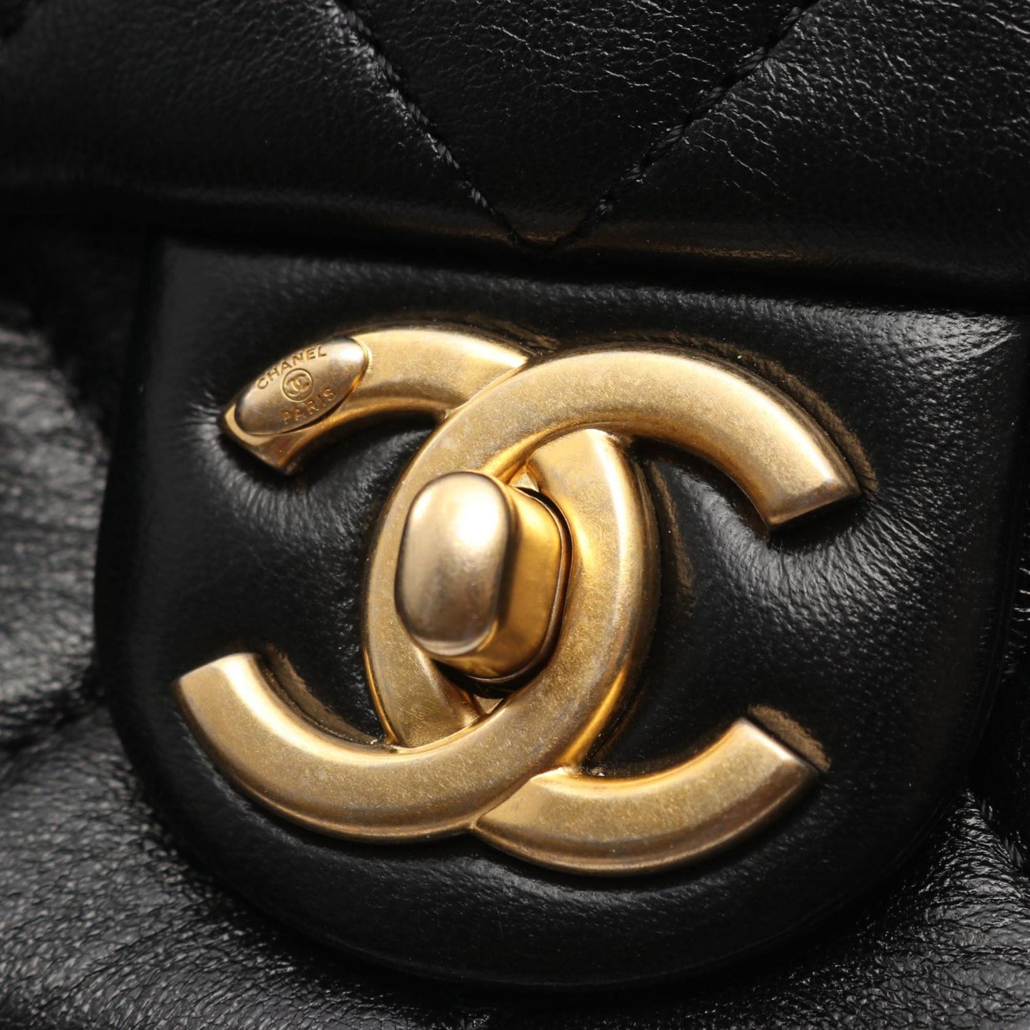 Chanel CC Quilted Lambskin Contrast Stitch Single Flap