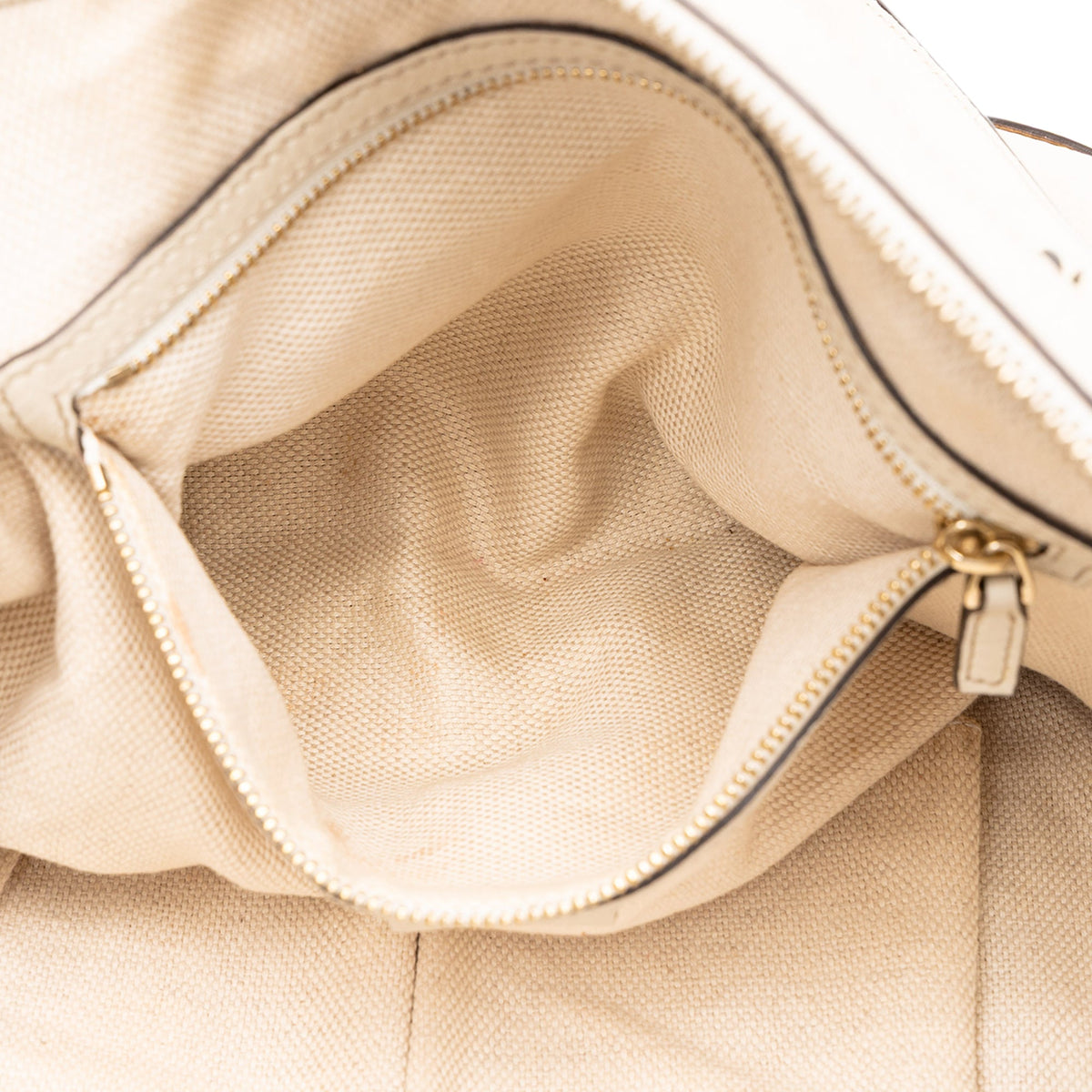 Gucci Small Leather Soho Working Tote — White
