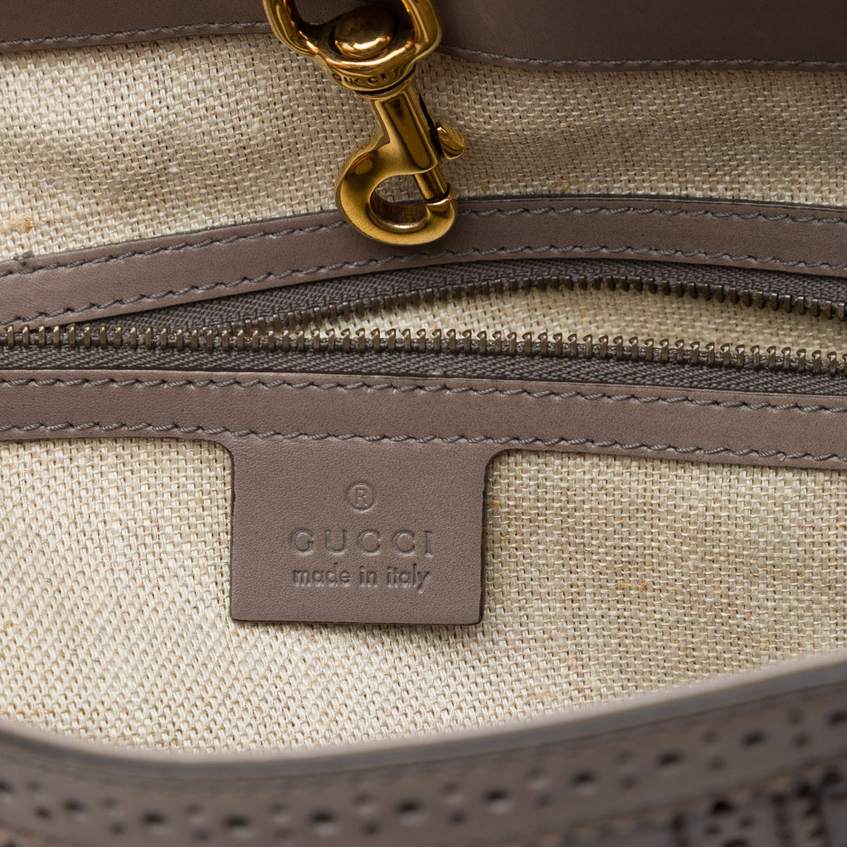 Gucci Large Microguccissima Brogue Duilio Tote — Brown
