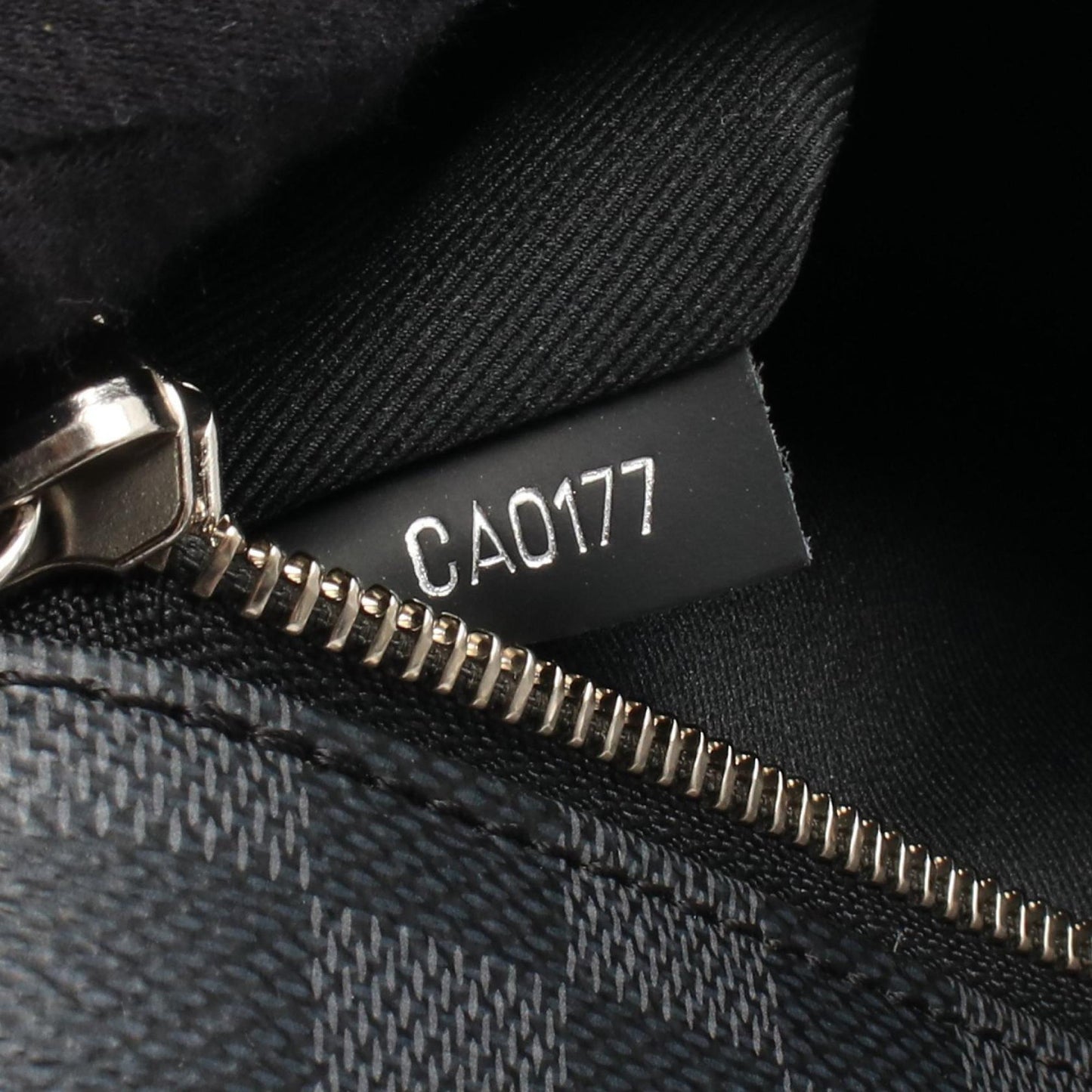 Louis Vuitton Damier Graphite District MM