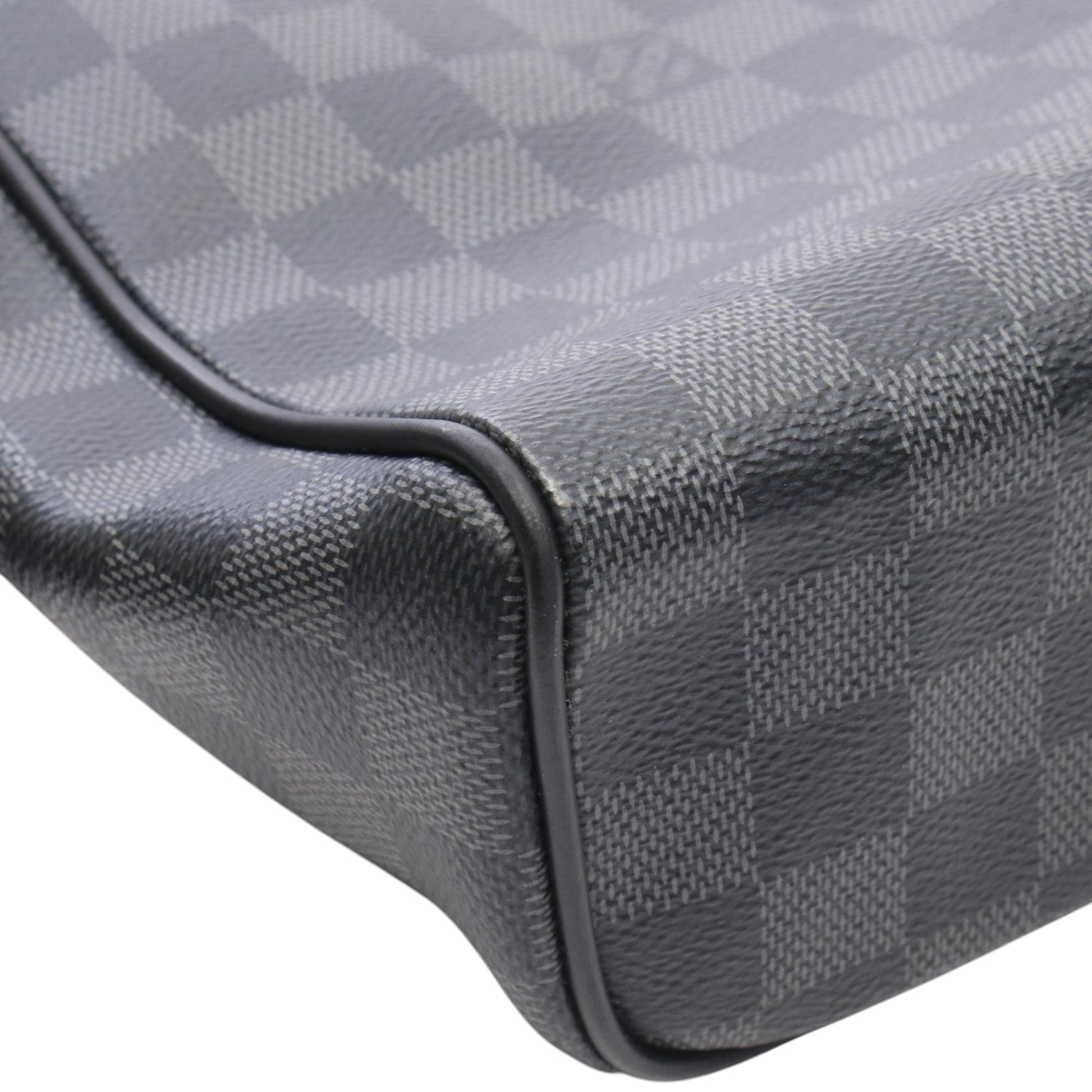 Louis Vuitton Damier Graphite District MM