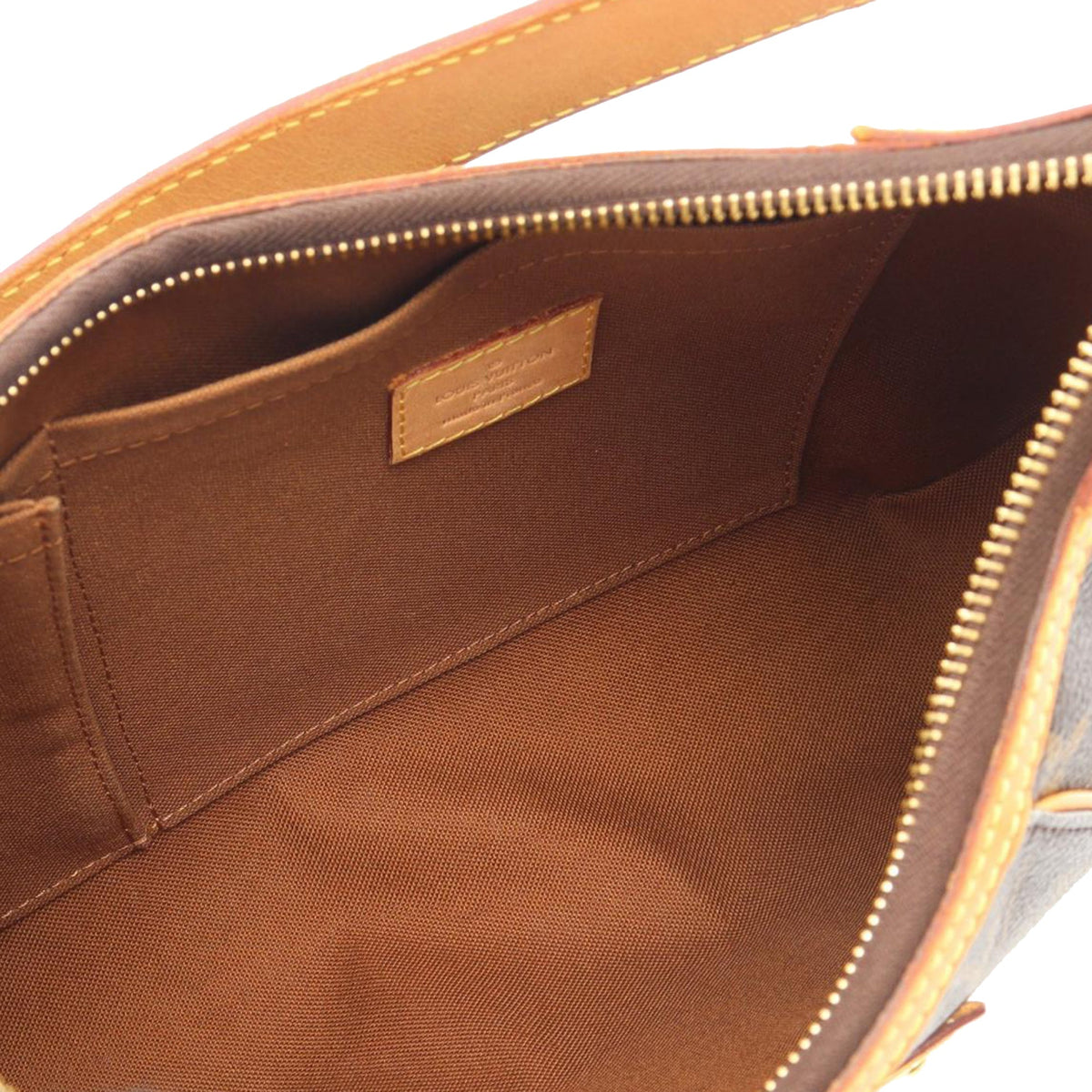 Louis Vuitton Monogram Thames PM