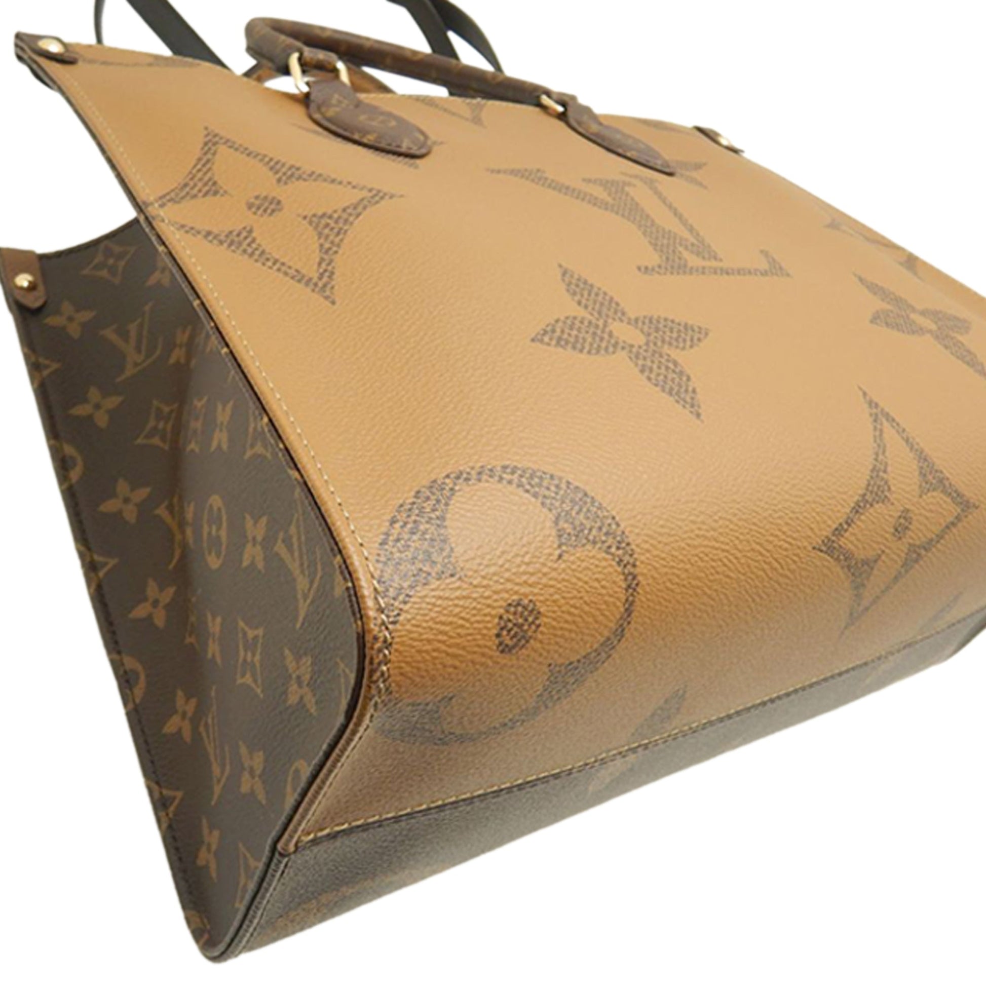 Louis Vuitton Monogram Reverse Giant OnTheGo MM
