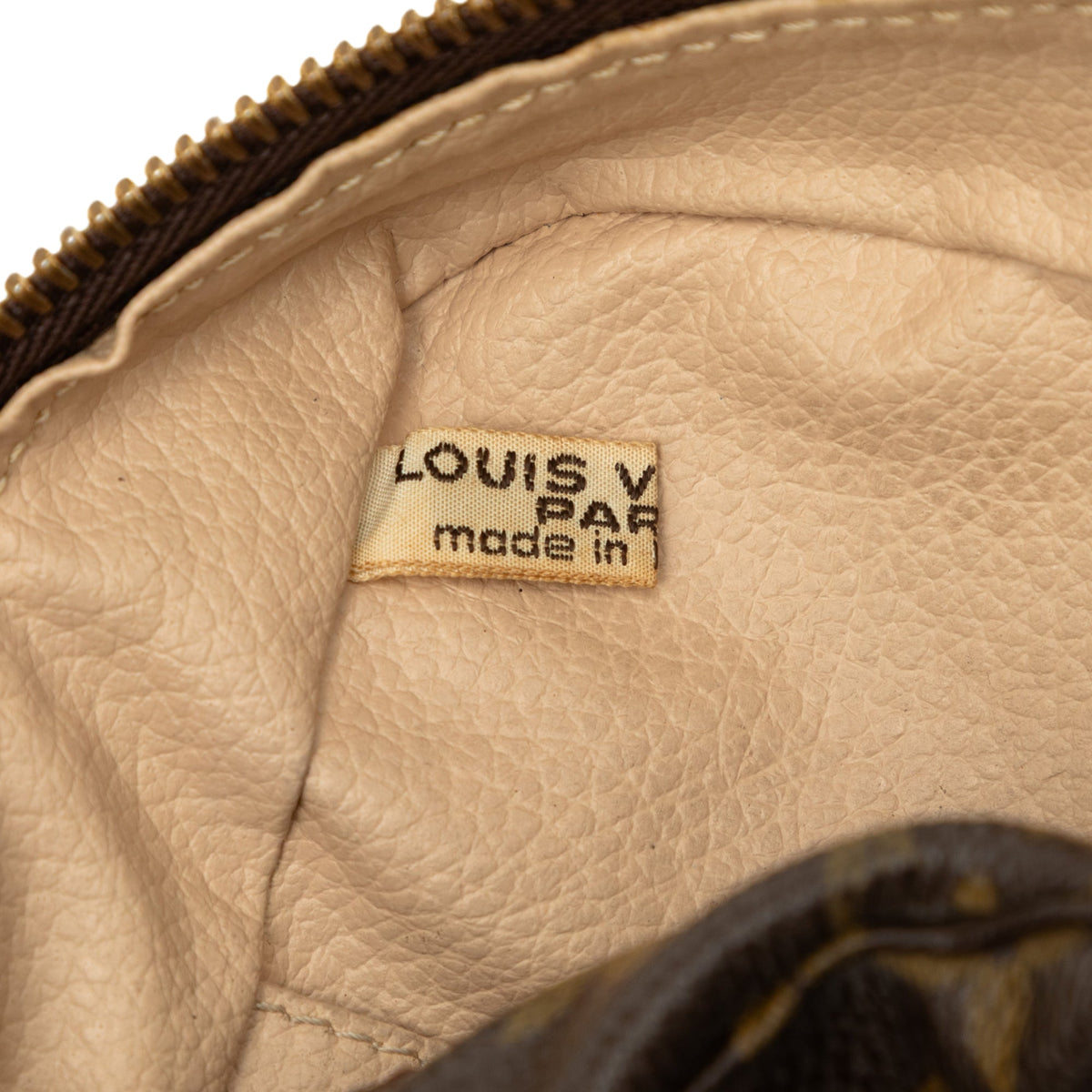 Louis Vuitton Monogram Trousse Toilette 28