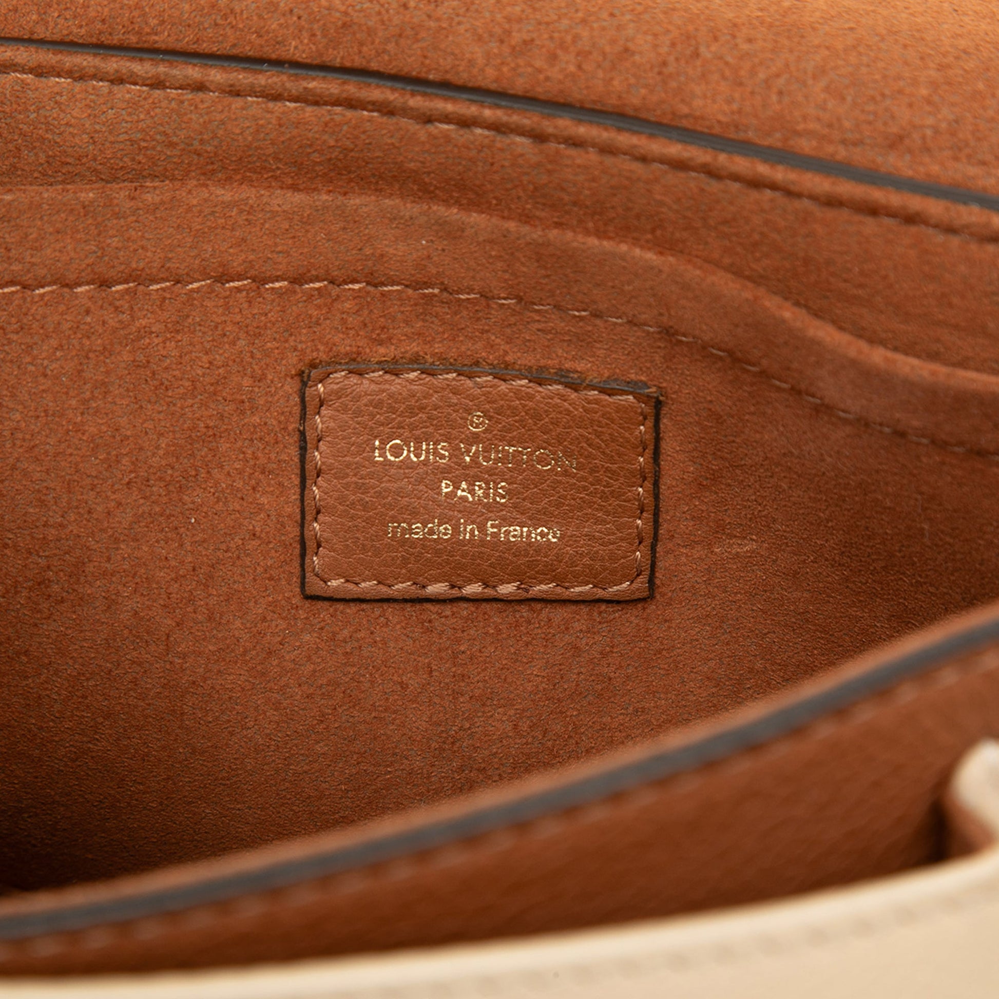 Louis Vuitton Grained Calfskin Lockme Tender