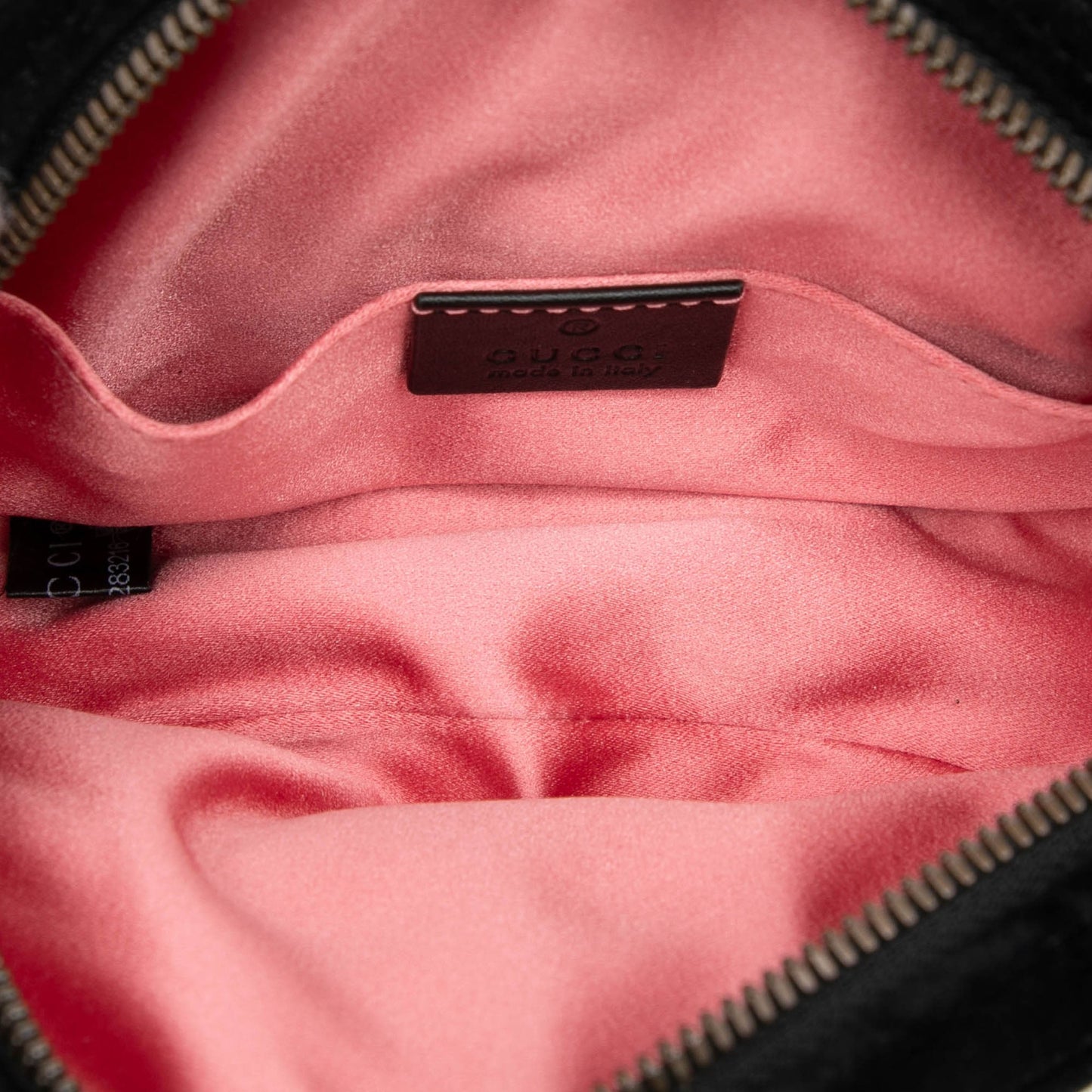 Gucci GG Marmont Matelasse Velvet Belt Bag