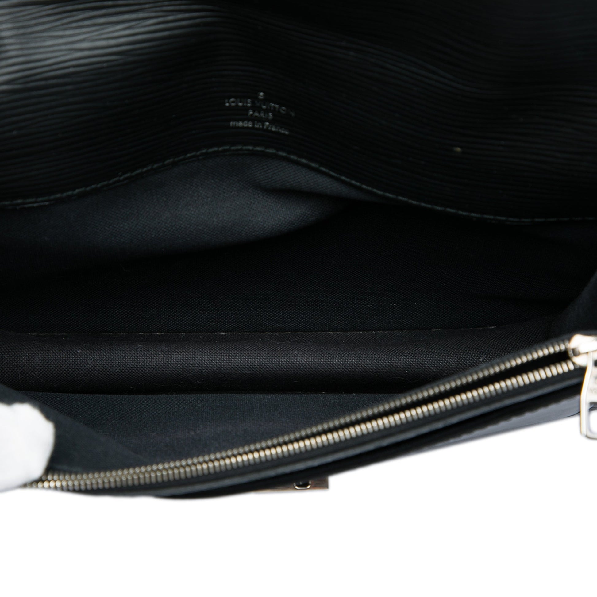 Louis Vuitton Epi Neo Belaia Clutch