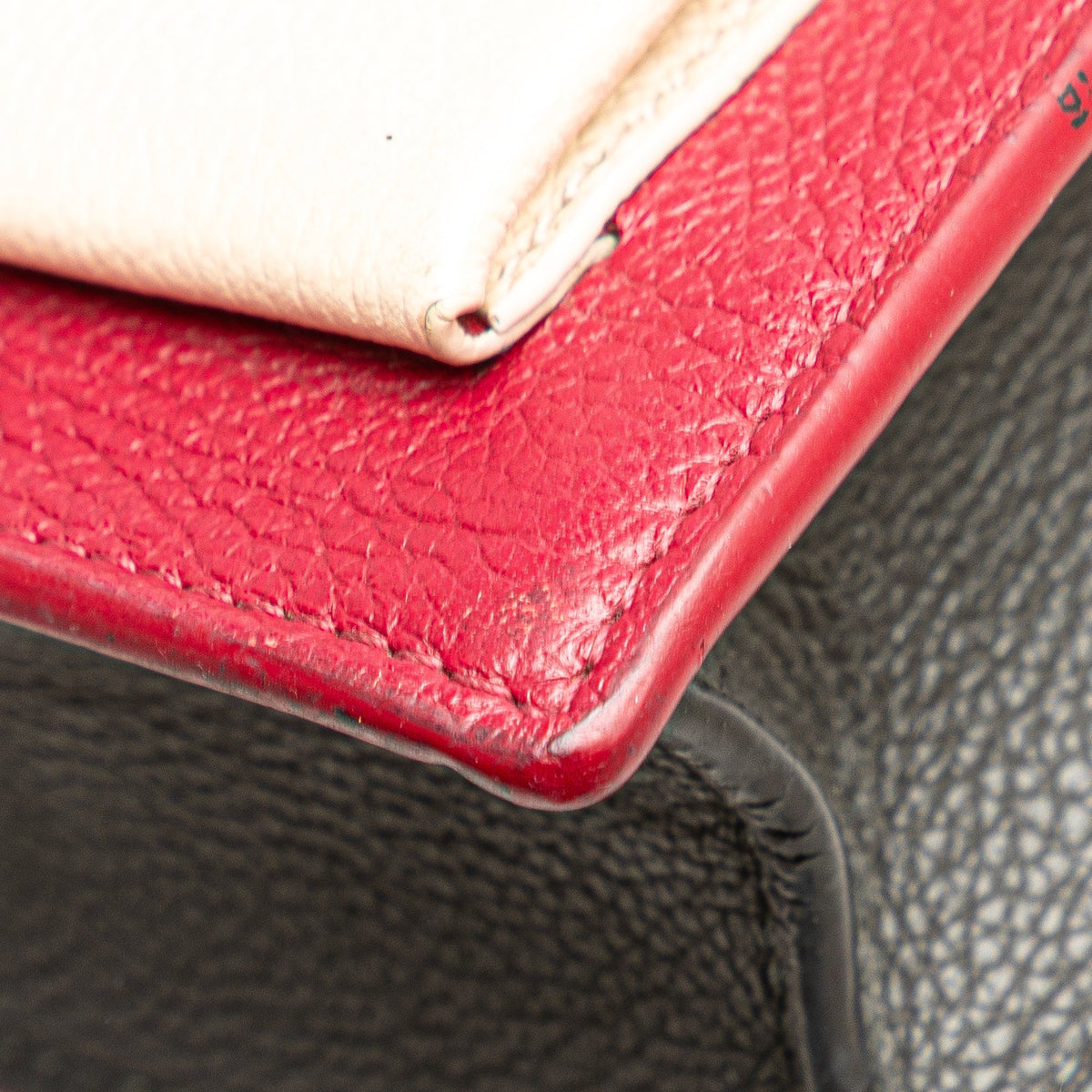 Louis Vuitton Bicolor Leather MyLockMe Chain Pochette