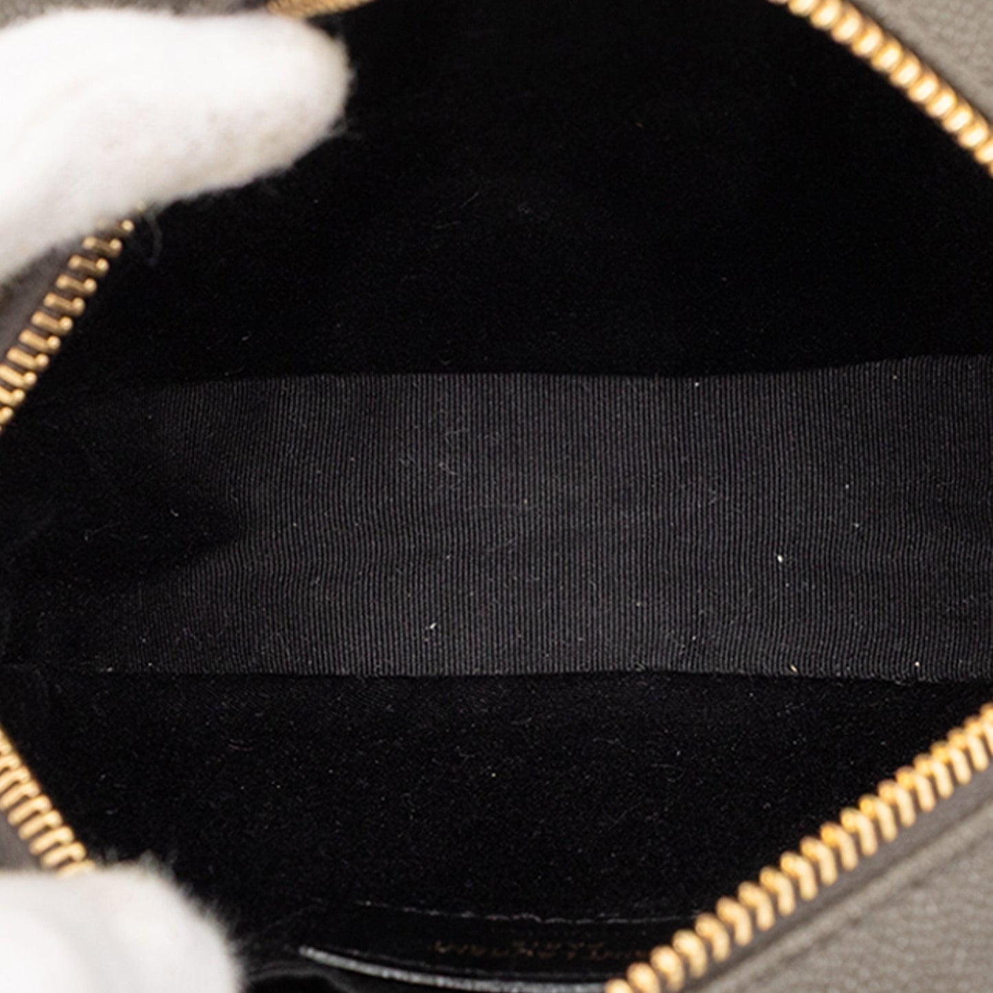 Saint Laurent Grain De Poudre Chevron Round Vinyle Camera Bag