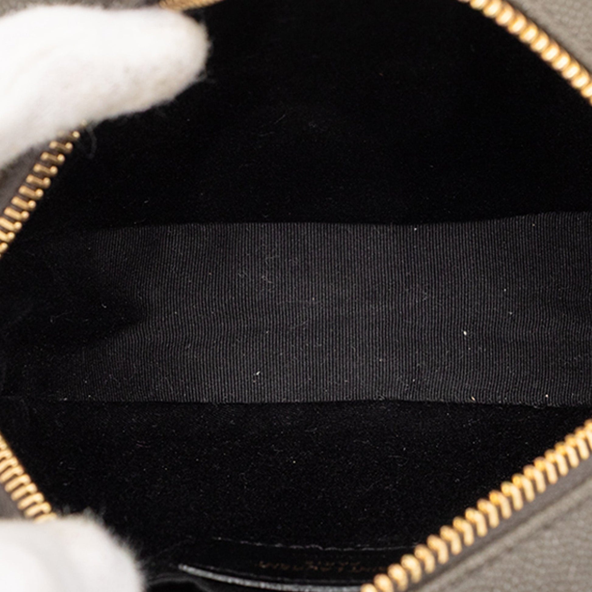 Saint Laurent Grain De Poudre Chevron Round Vinyle Camera Bag
