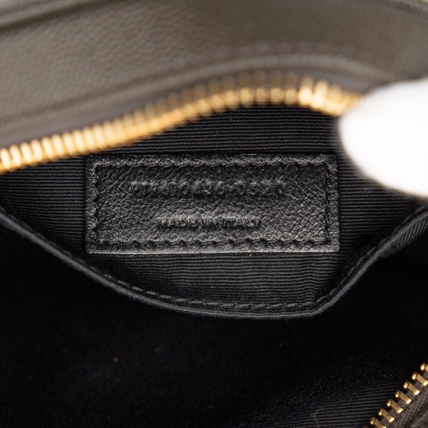 Saint Laurent Grain De Poudre Chevron Round Vinyle Camera Bag