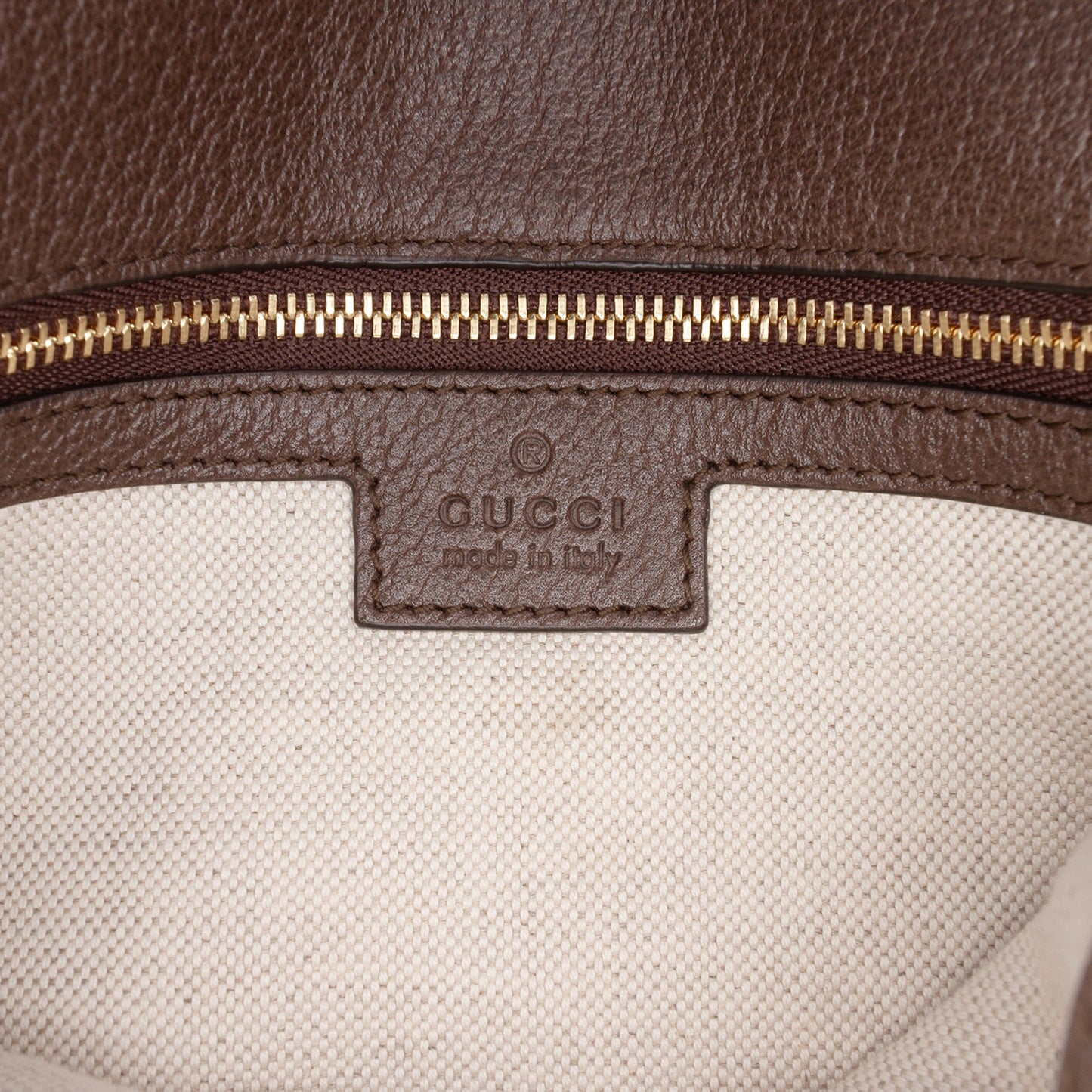 Gucci Medium GG Supreme Blondie Top Handle