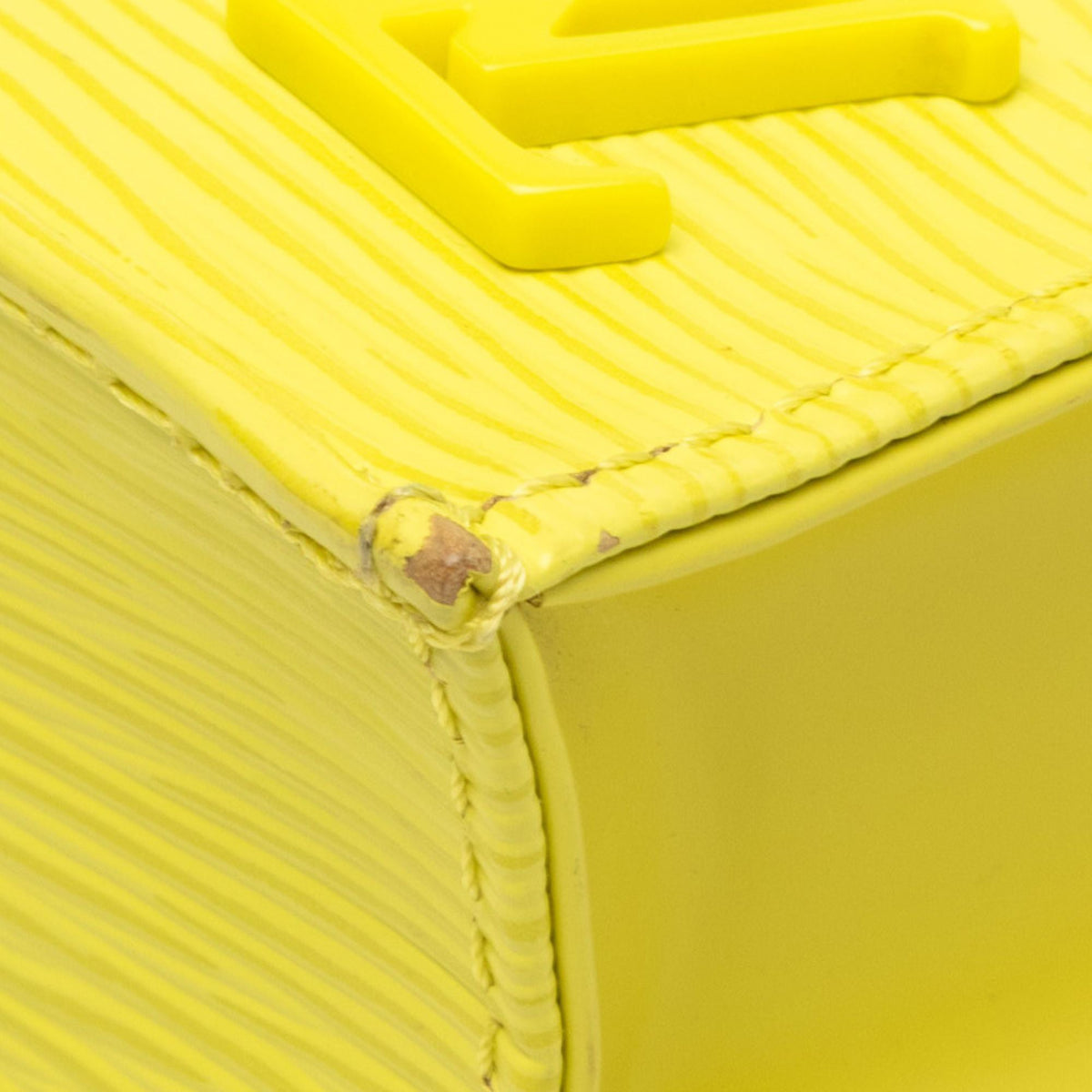 Louis Vuitton Epi Petit Sac Plat — Yellow