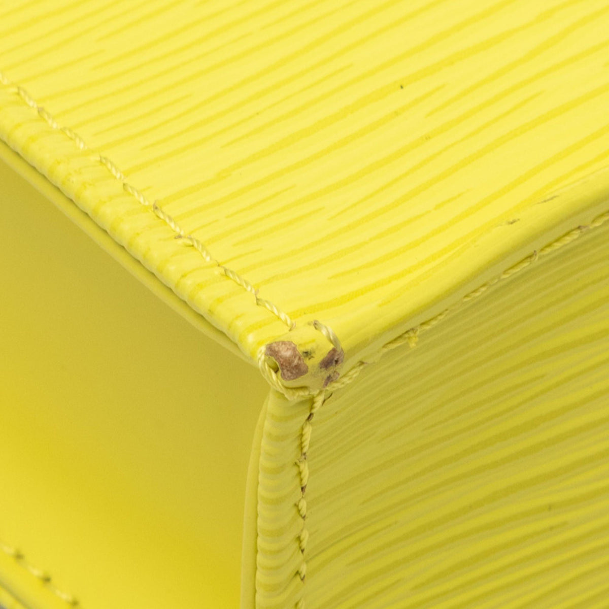 Louis Vuitton Epi Petit Sac Plat — Yellow