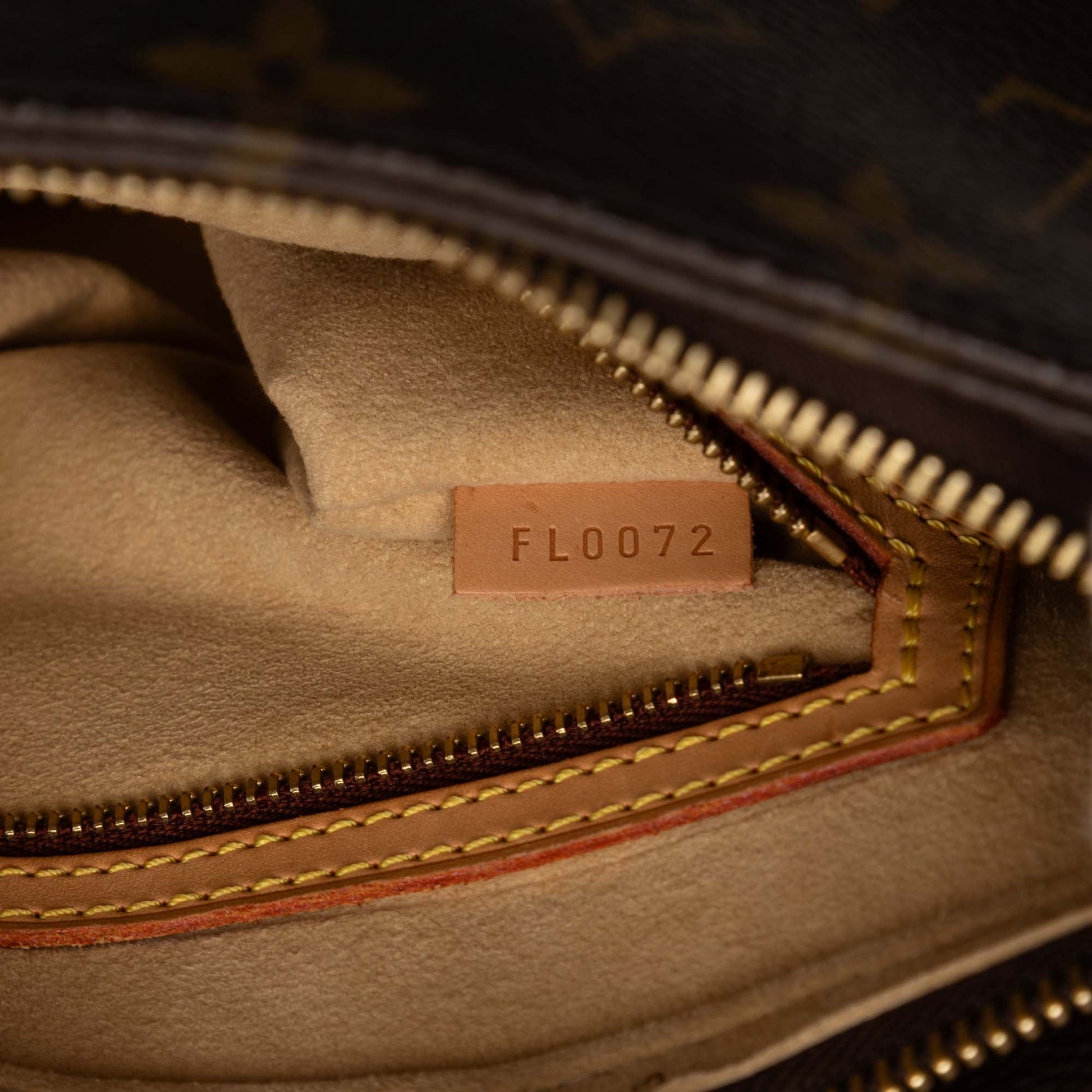 Louis Vuitton Monogram Looping MM