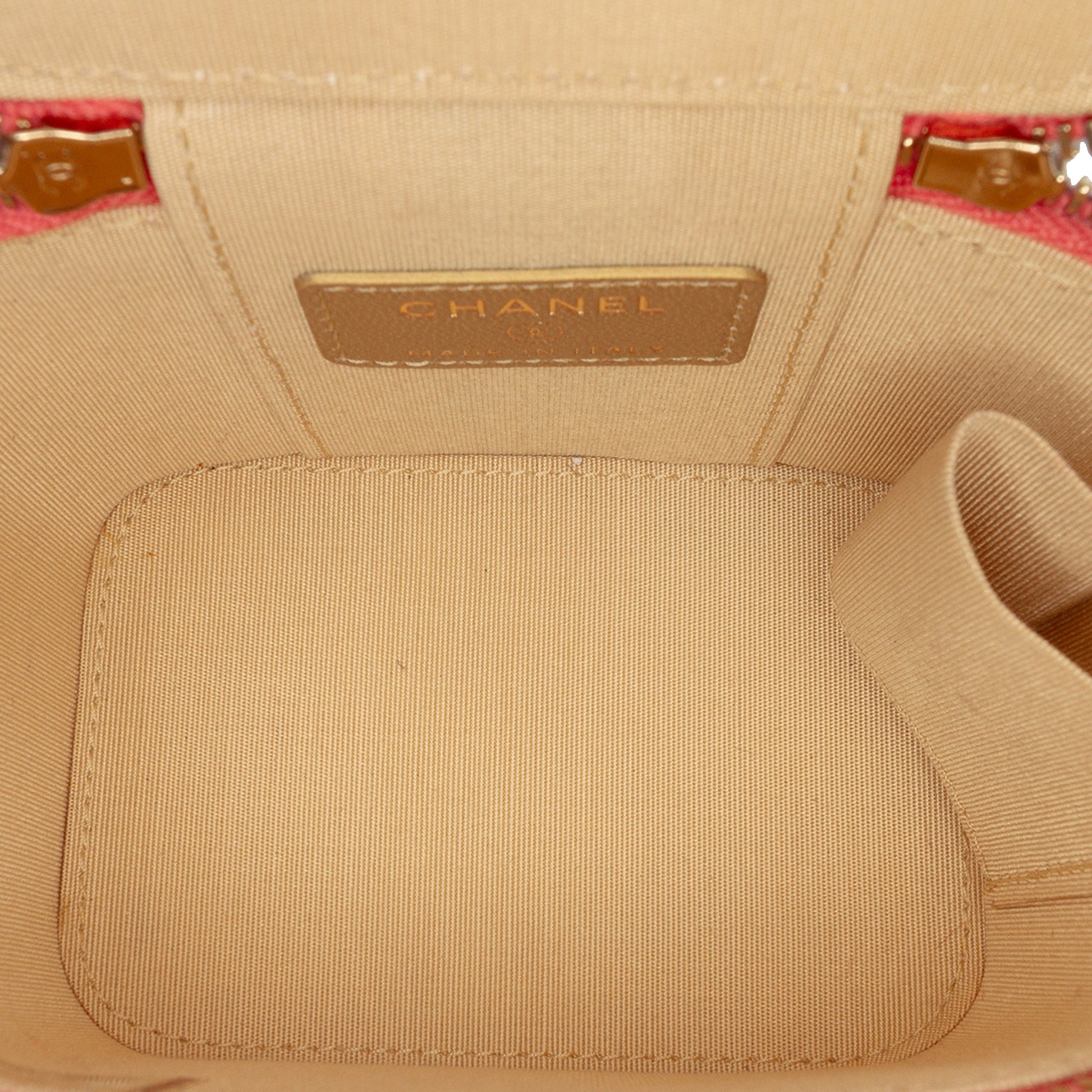 Chanel Mini Quilted Lambskin Pearl Crush Vanity Case With Chain