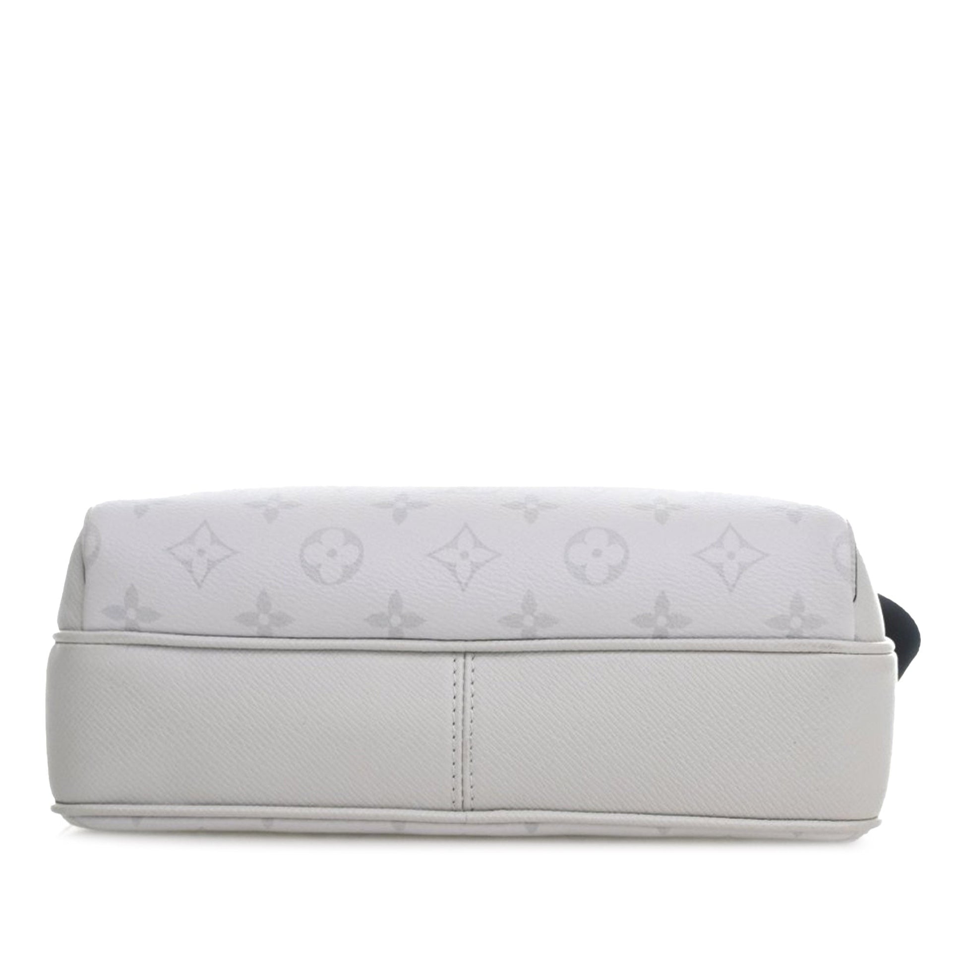Louis Vuitton Monogram Taigarama Outdoor Messenger