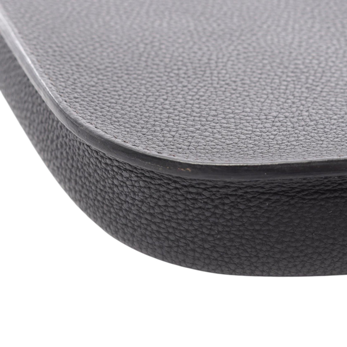 Hermès Togo Perspective Cavaliere 21 — Black