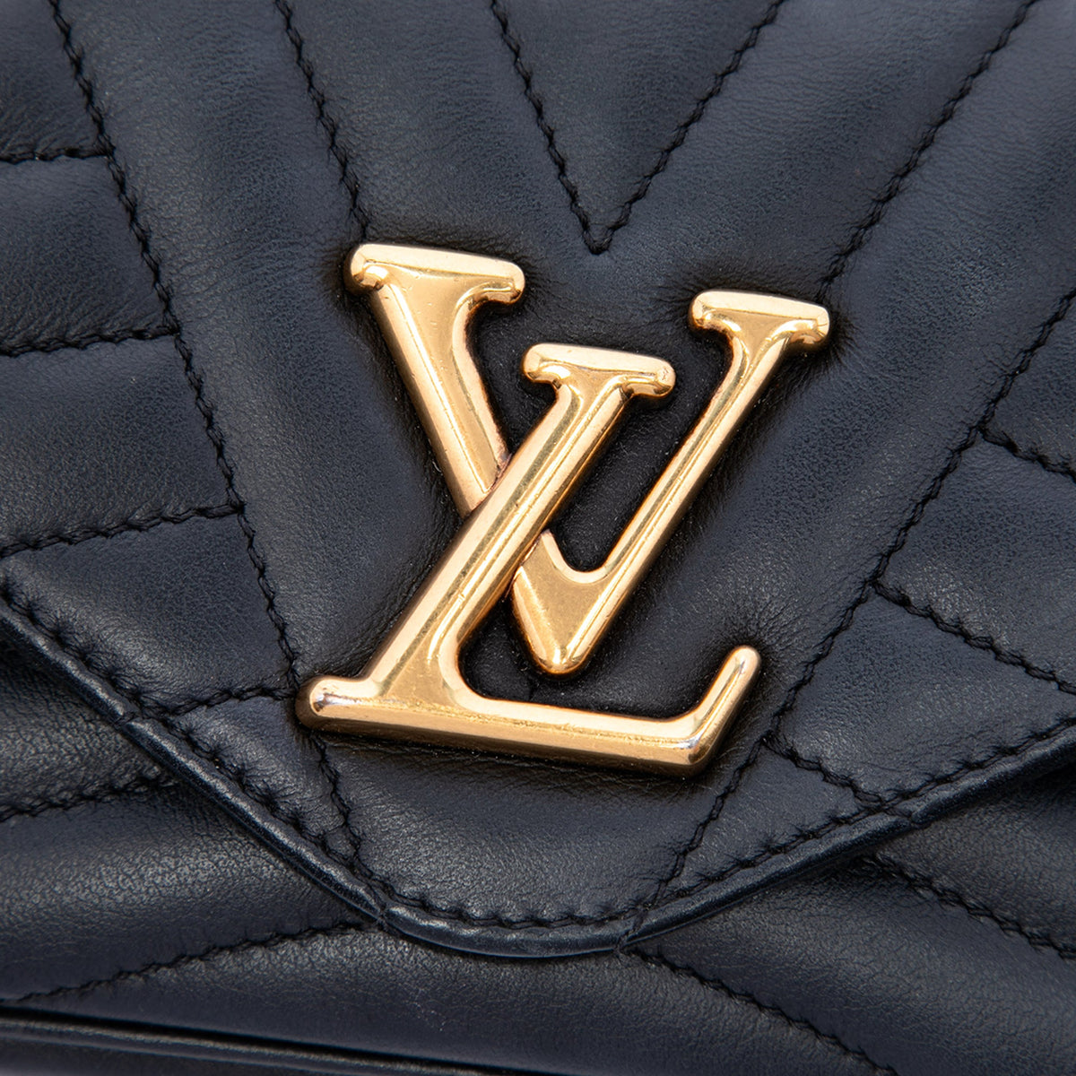 Louis Vuitton New Wave Chain Pochette
