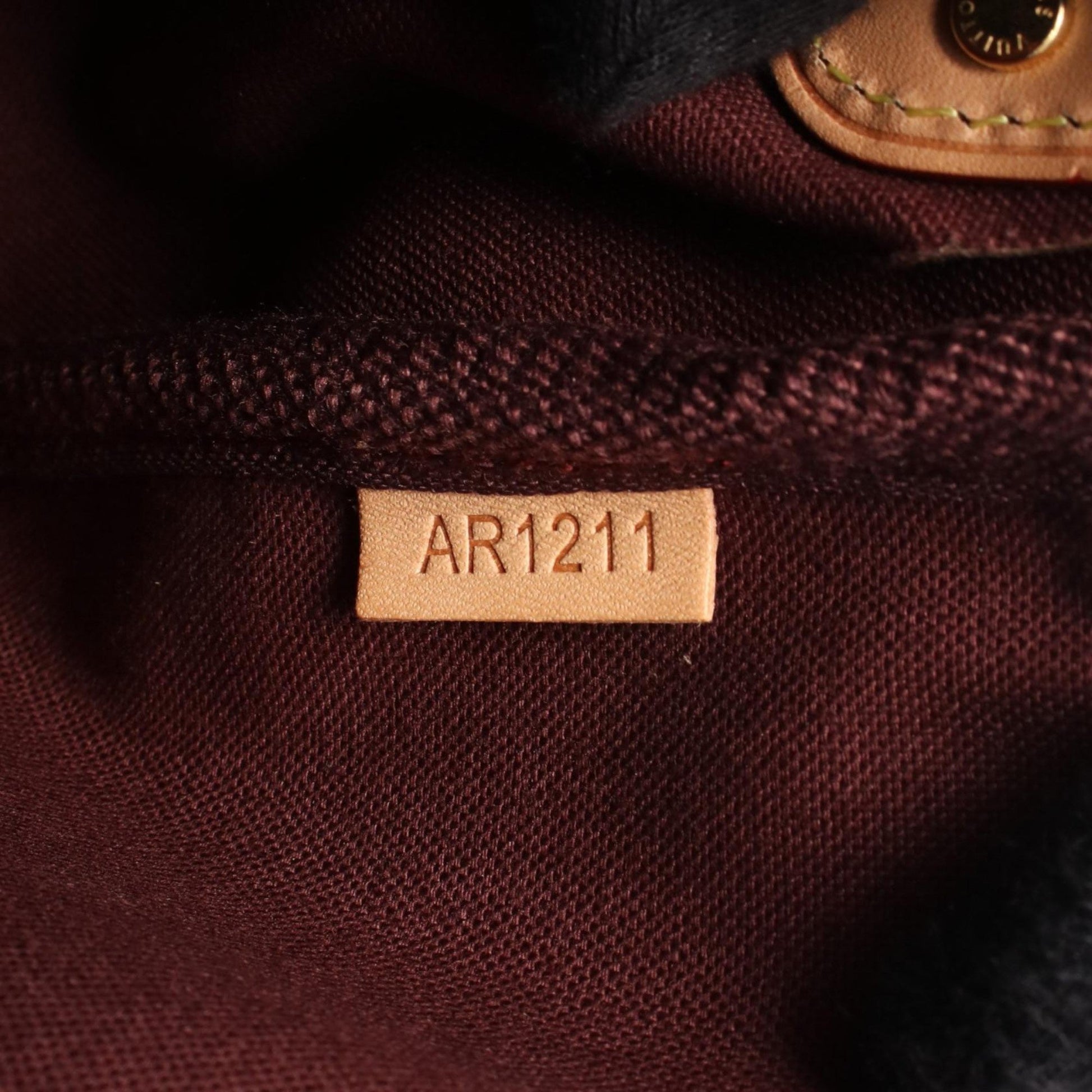Louis Vuitton Monogram Favorite MM