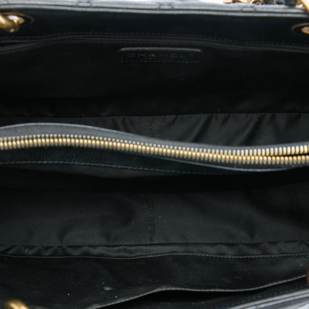 Chanel Caviar Grand Shopping Tote