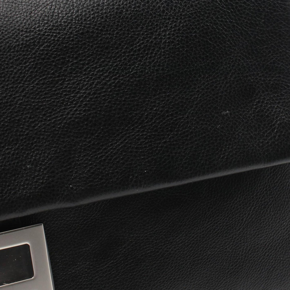 Fendi Large Leather Chain Baguette Shoulder Bag