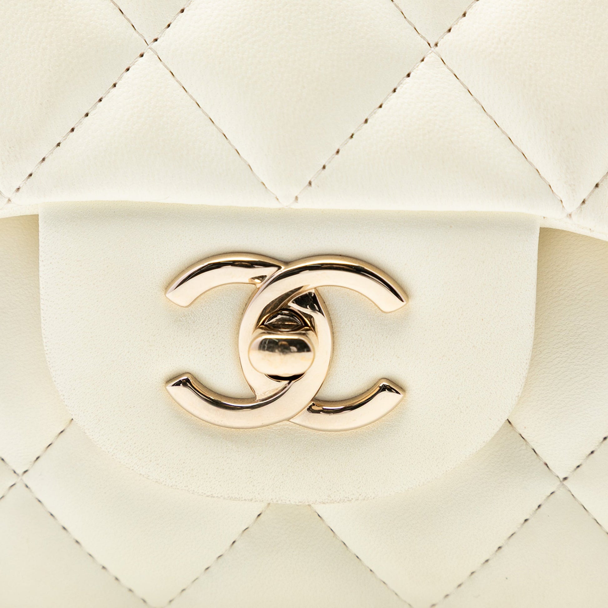 Chanel Jumbo Classic Lambskin Double Flap