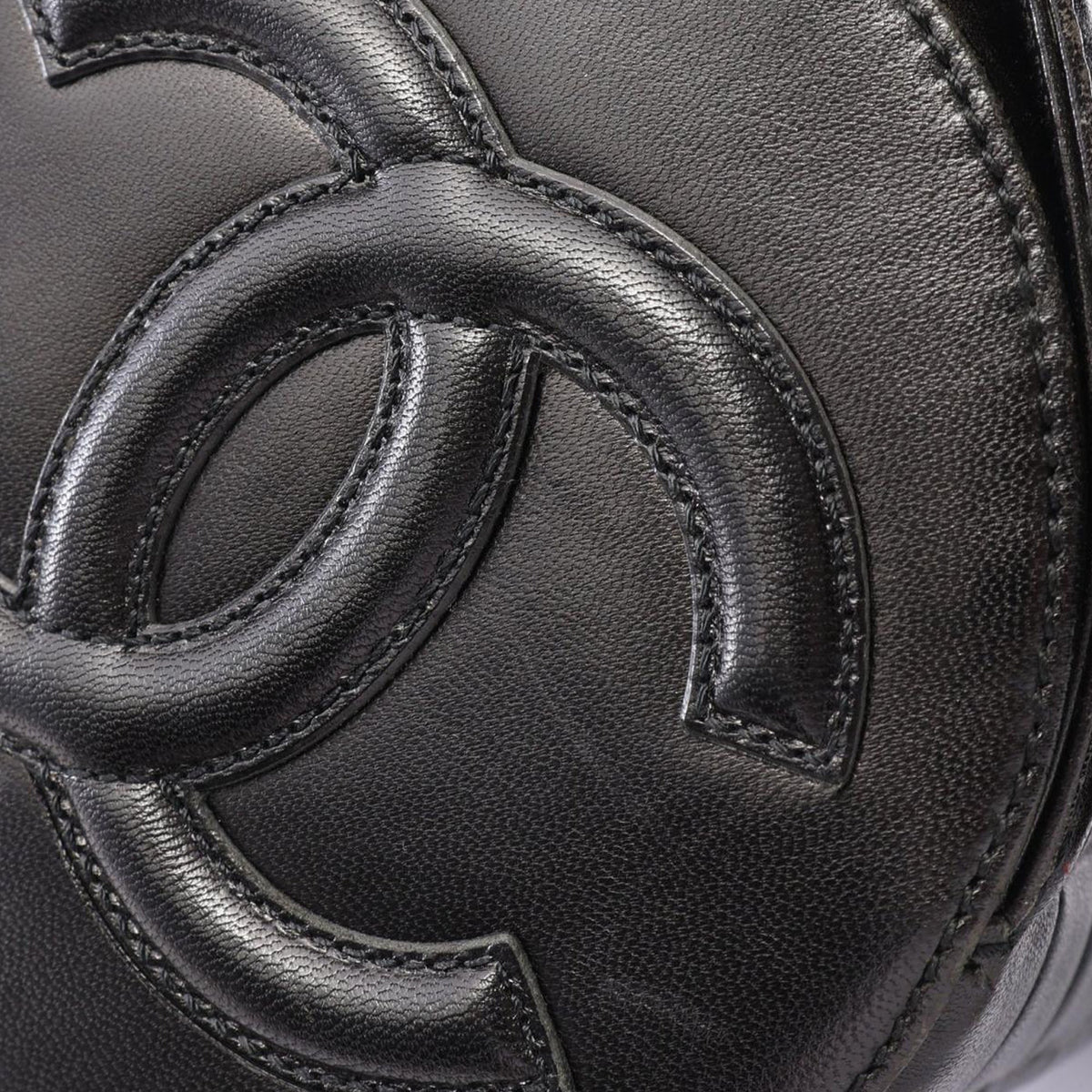 Chanel Chocolate Bar Lambskin Shoulder Bag — Black