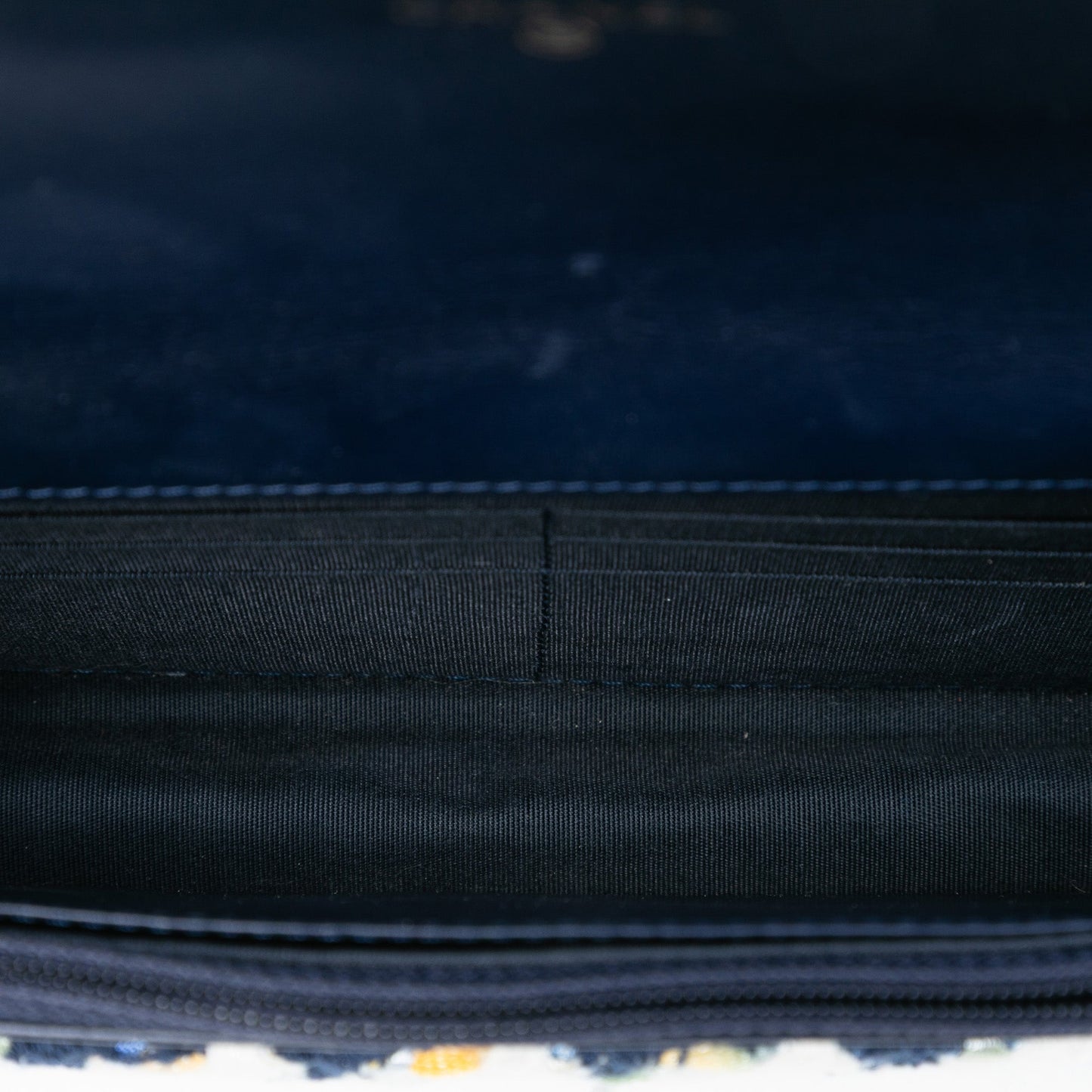 Chanel Tweed 19 Wallet On Chain