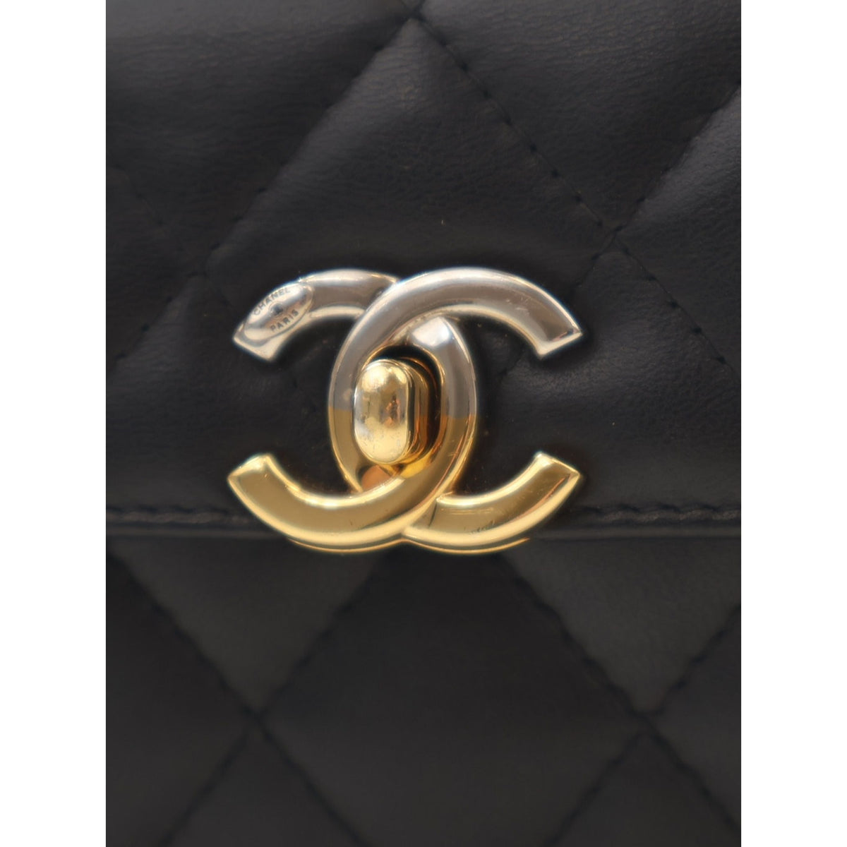 Chanel Quilted Lambskin Front Pocket Clutch With Chain — Black