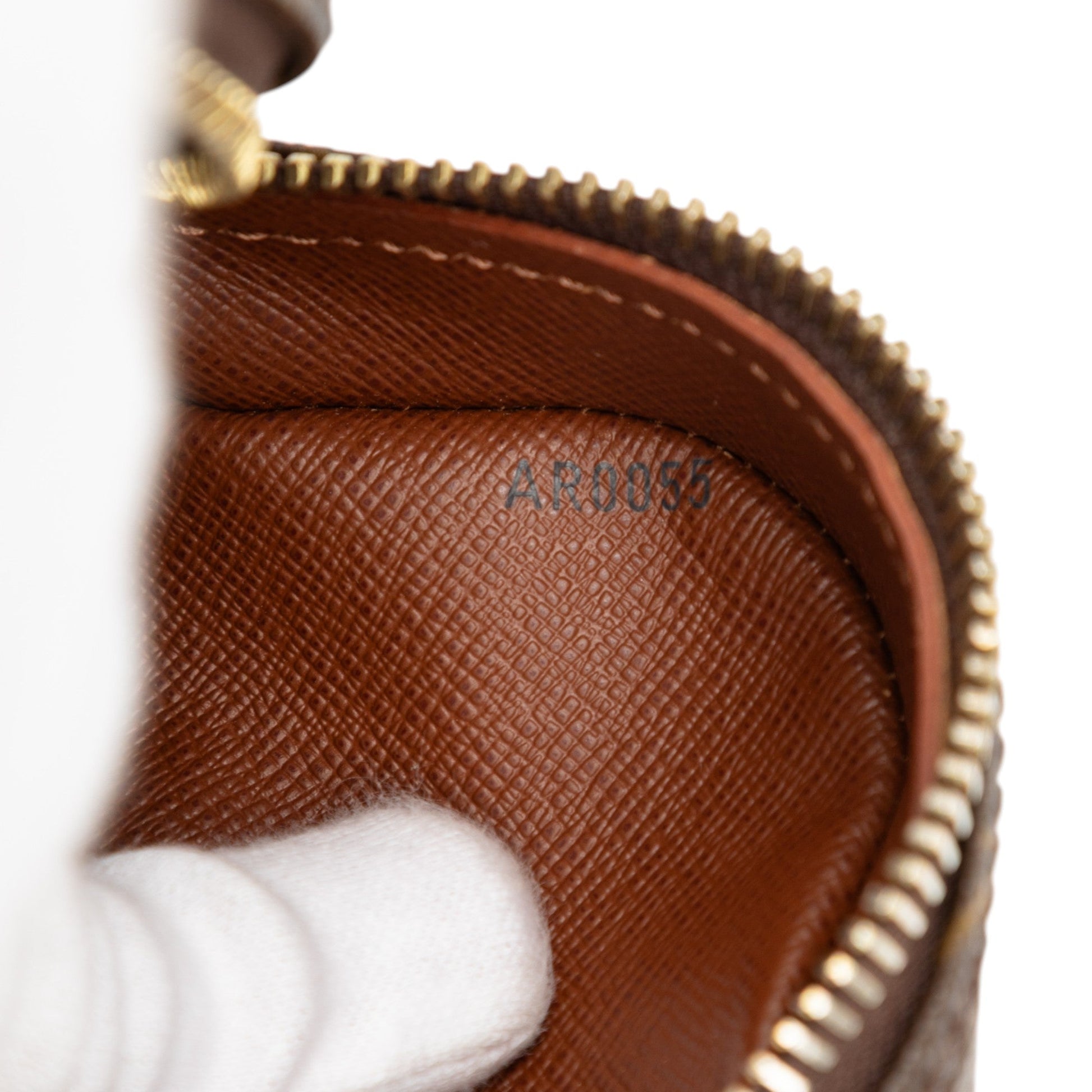 Louis Vuitton Monogram Nil Crossbody
