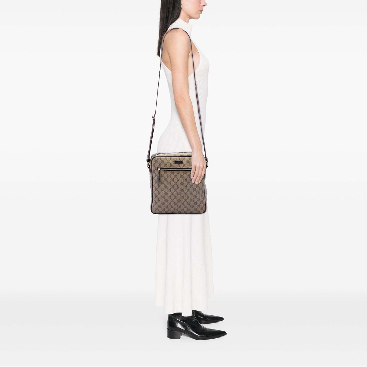 Gucci GG Supreme Crossbody — Beige