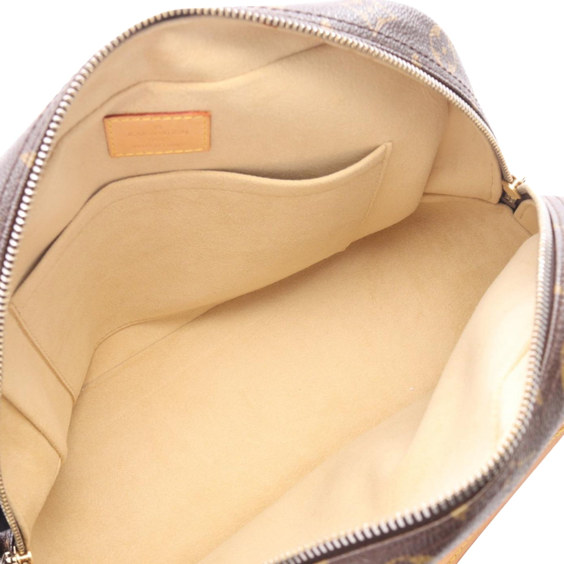 Louis Vuitton Monogram Manhattan PM