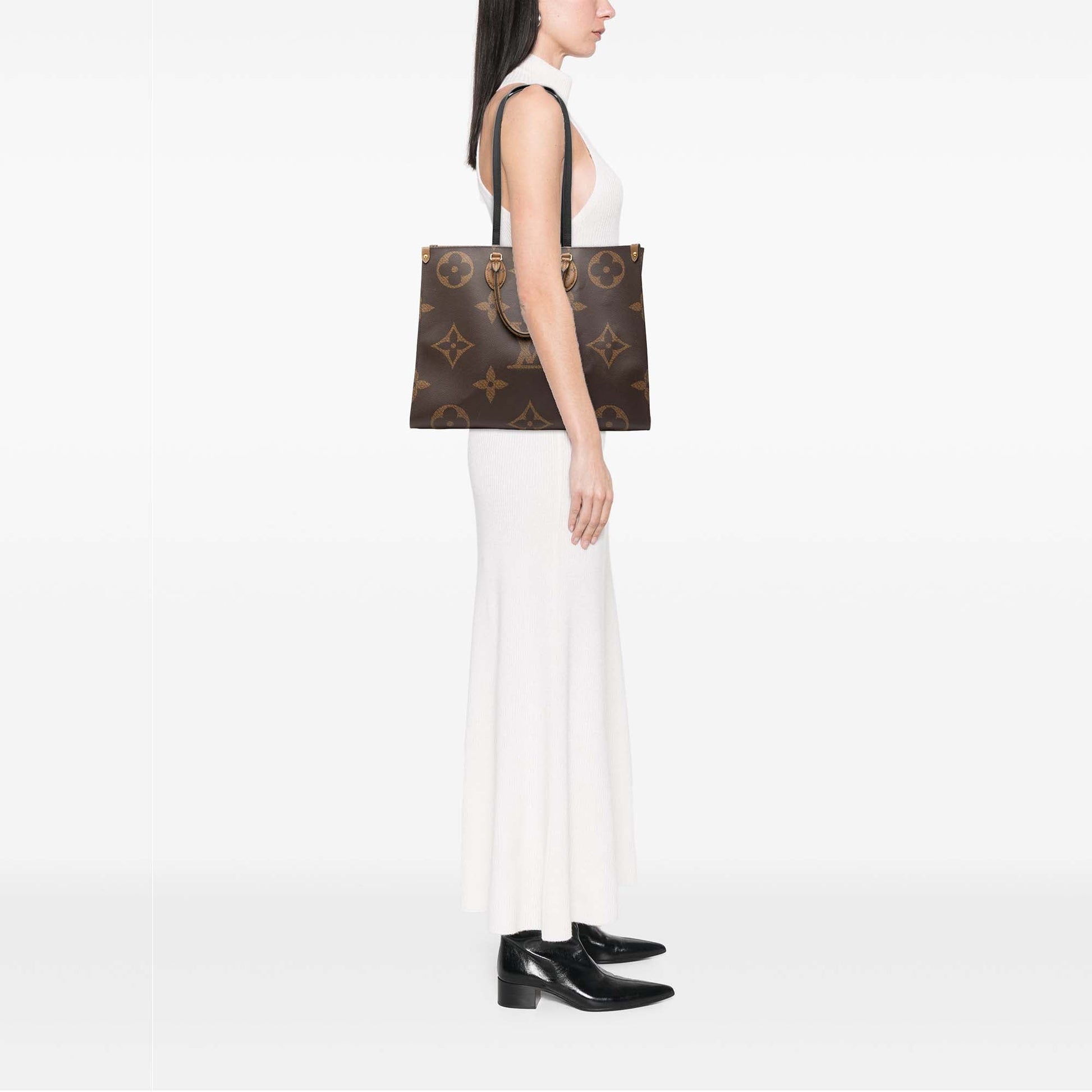 Louis Vuitton Monogram Reverse Giant OnTheGo GM