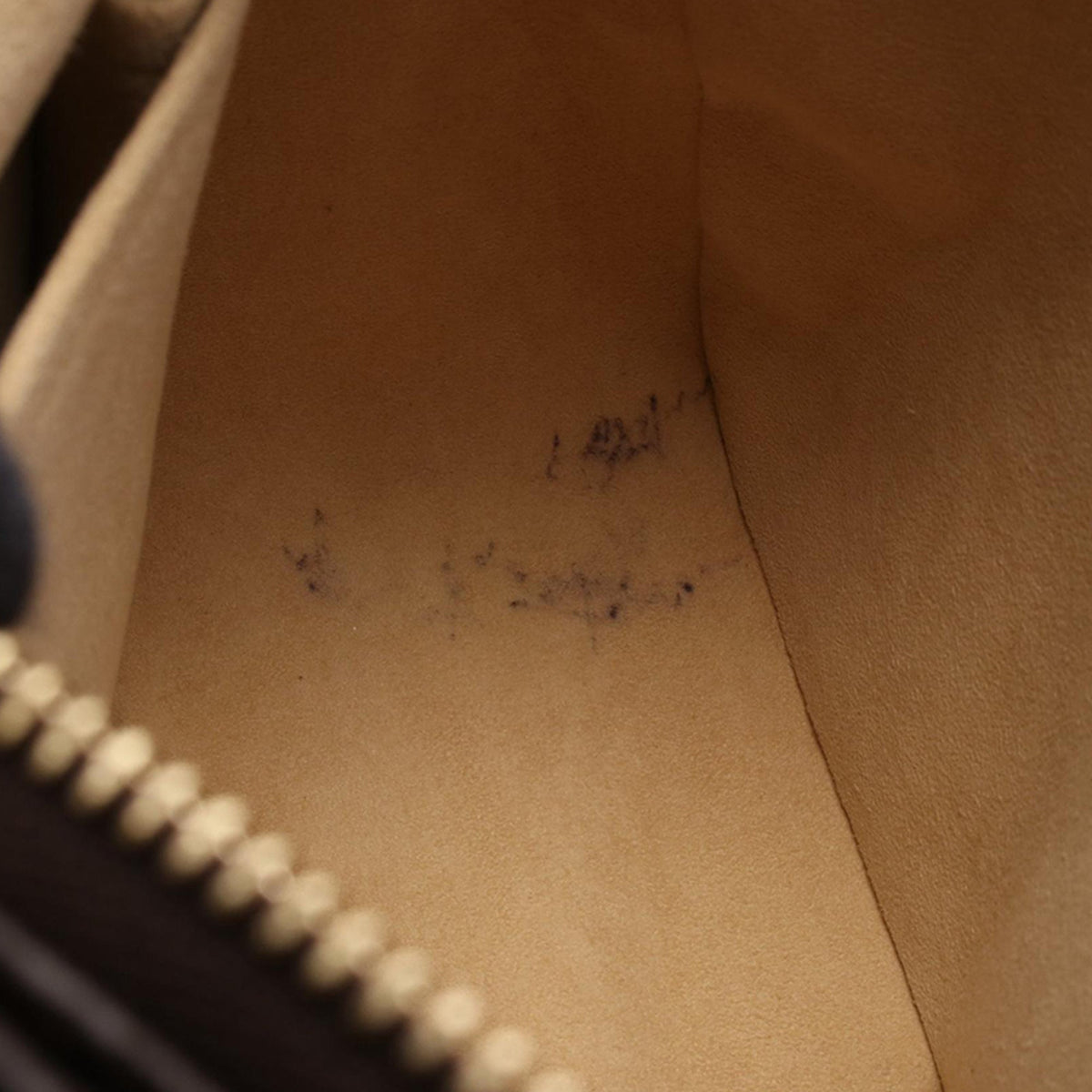 Louis Vuitton Monogram Looping MM