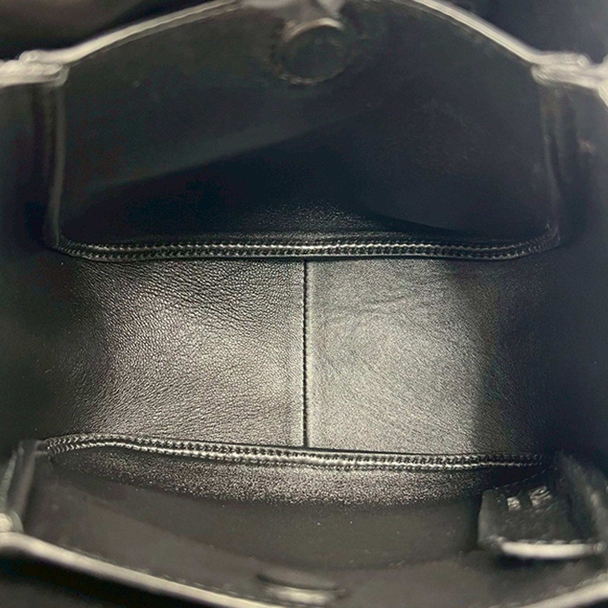 Prada Mini Vitello Daino Soft Dynamique