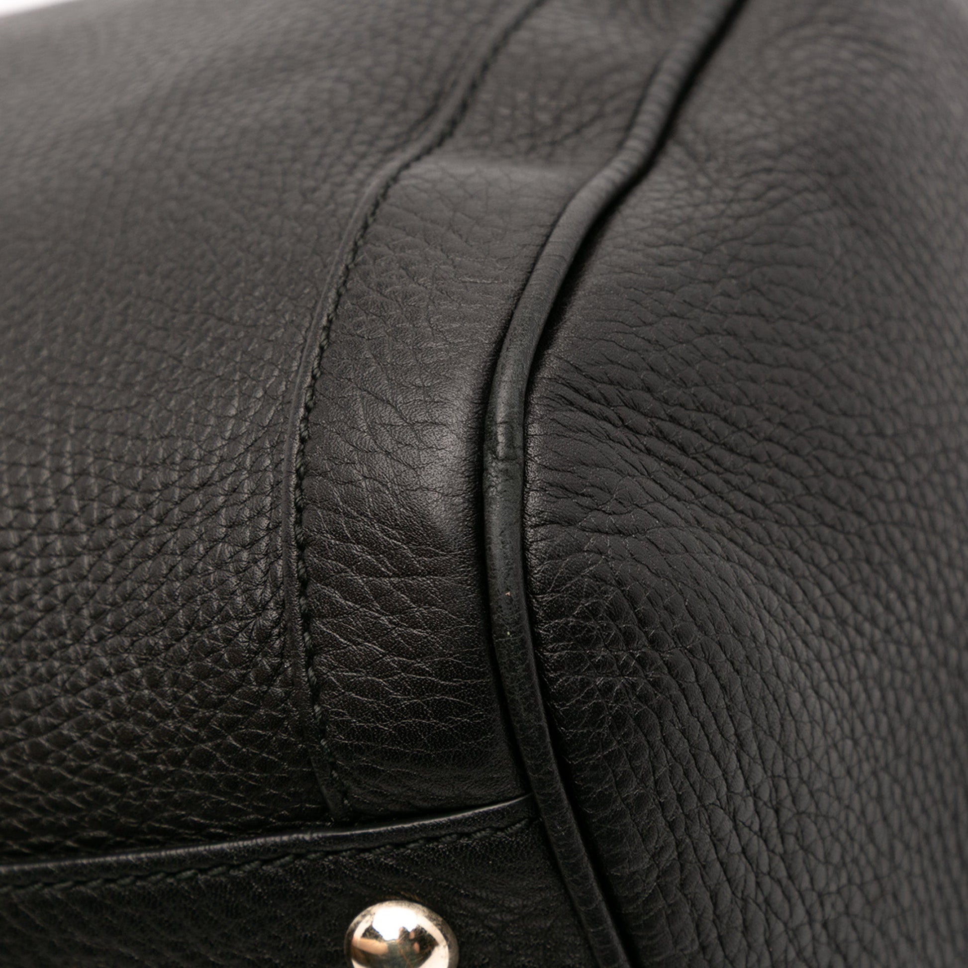 Gucci Medium Pebbled Calfskin Soho Boston Bag