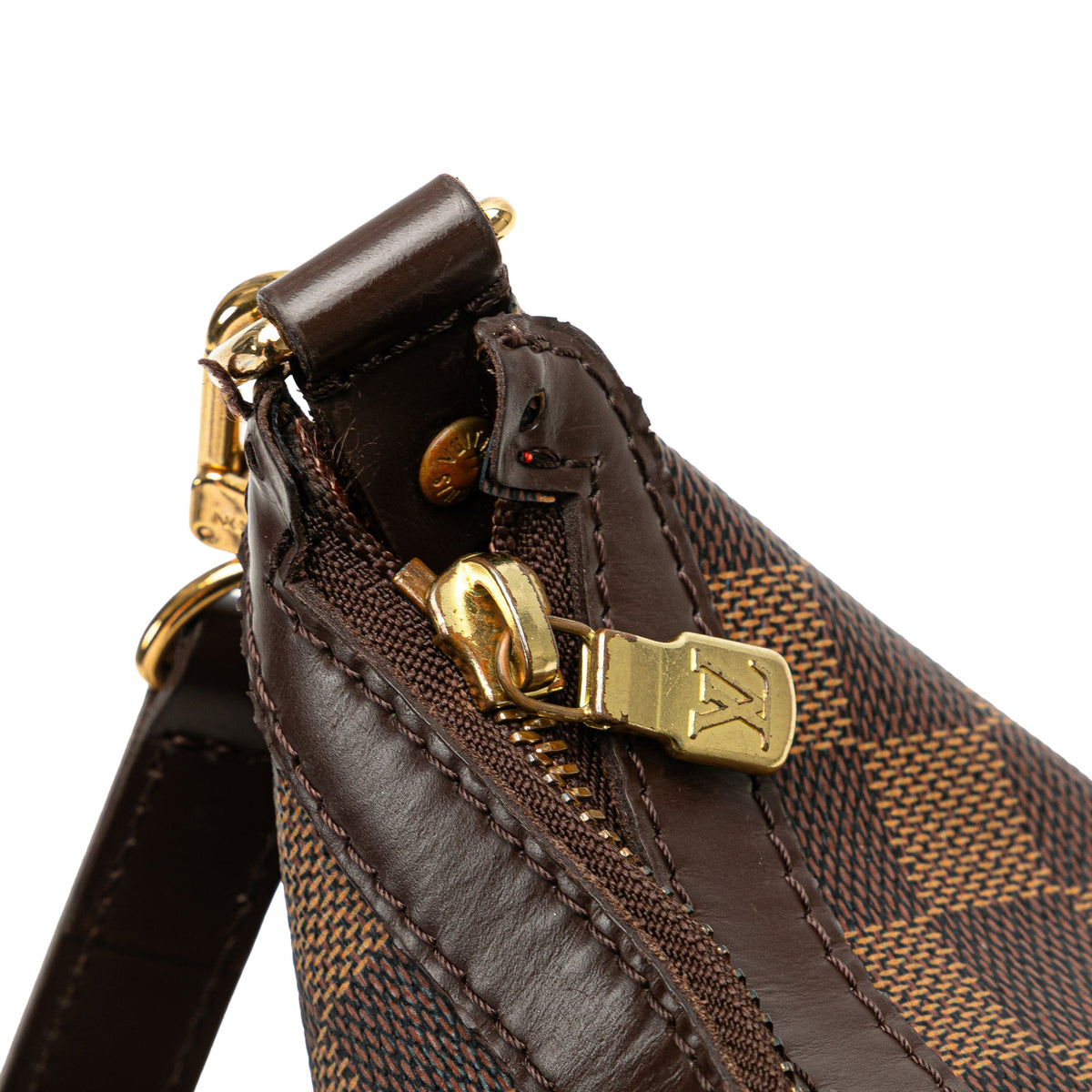 Louis Vuitton Damier Ebene Illovo MM