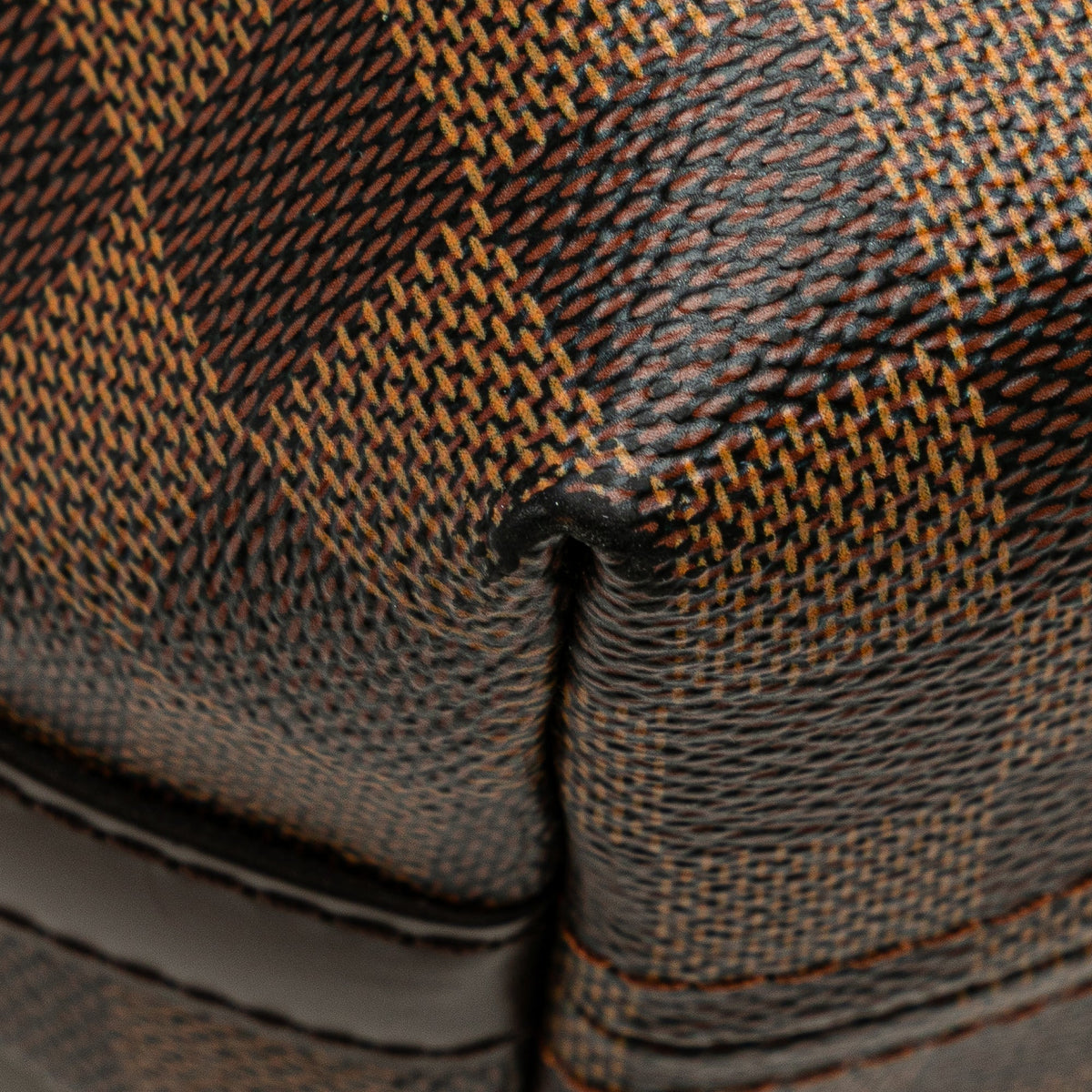 Louis Vuitton Damier Ebene Illovo MM