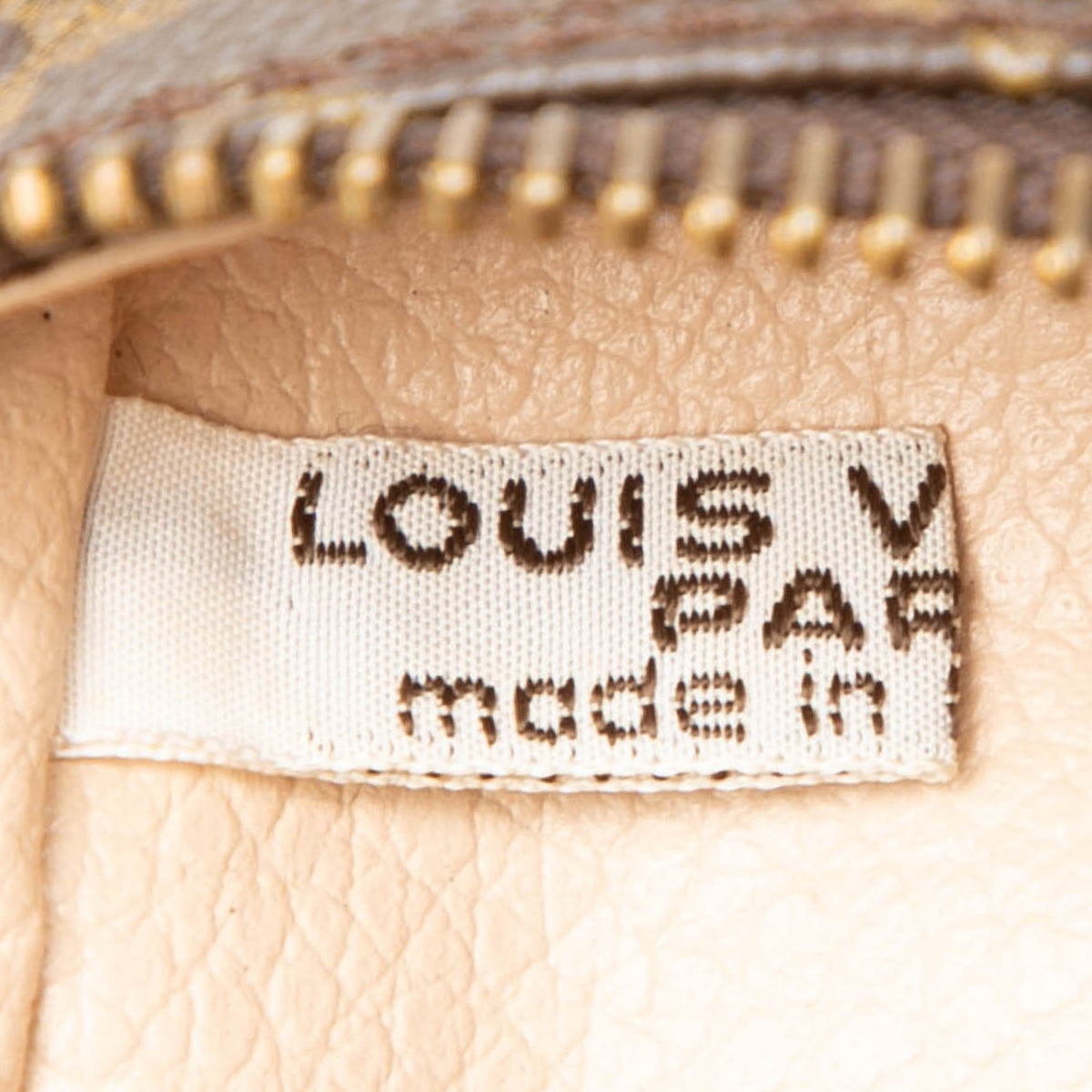 Louis Vuitton Monogram Trousse Toilette 28