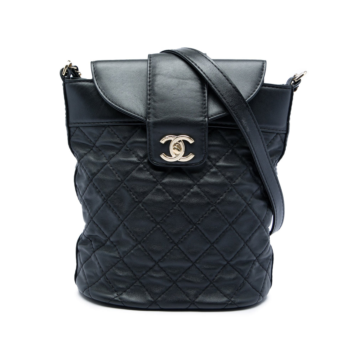 Chanel CC Quilted Lambskin Chain Bucket Bag — Black
