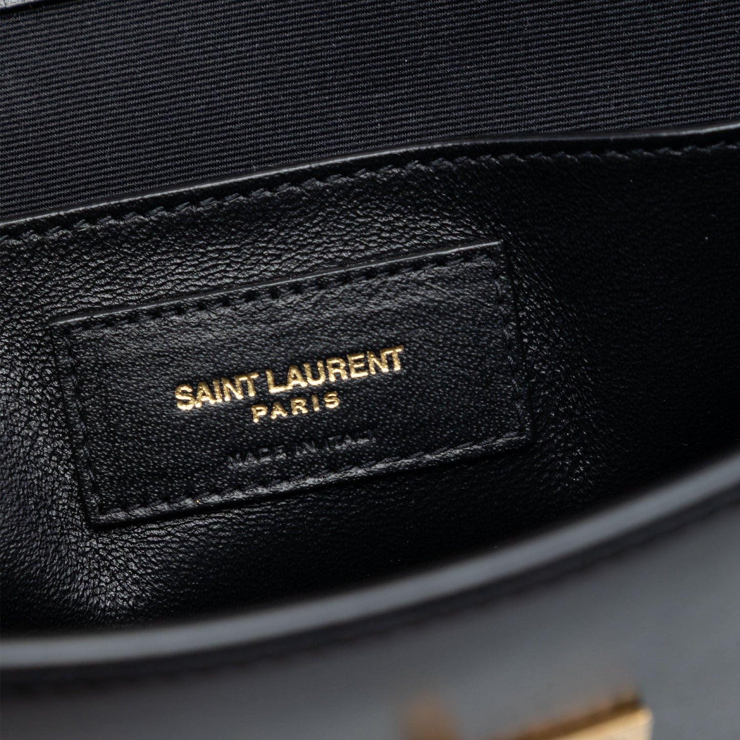 Saint Laurent Medium Smooth Calfskin Manhattan Shoulder Bag