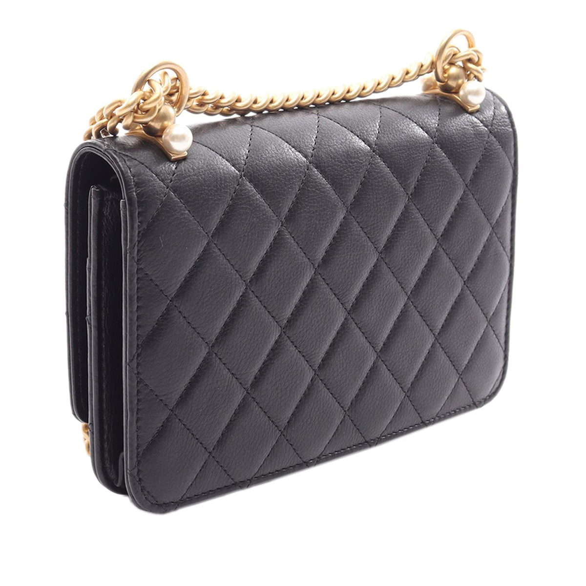 Chanel Quilted Calfskin Pearl CC Accordion Wallet on Chain