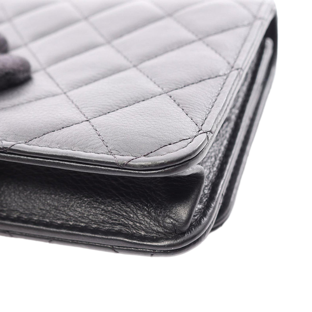 Chanel Quilted Calfskin Pearl CC Accordion Wallet on Chain