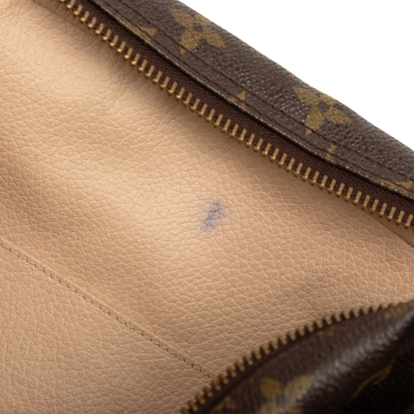 Louis Vuitton Monogram Trousse Toilette 28