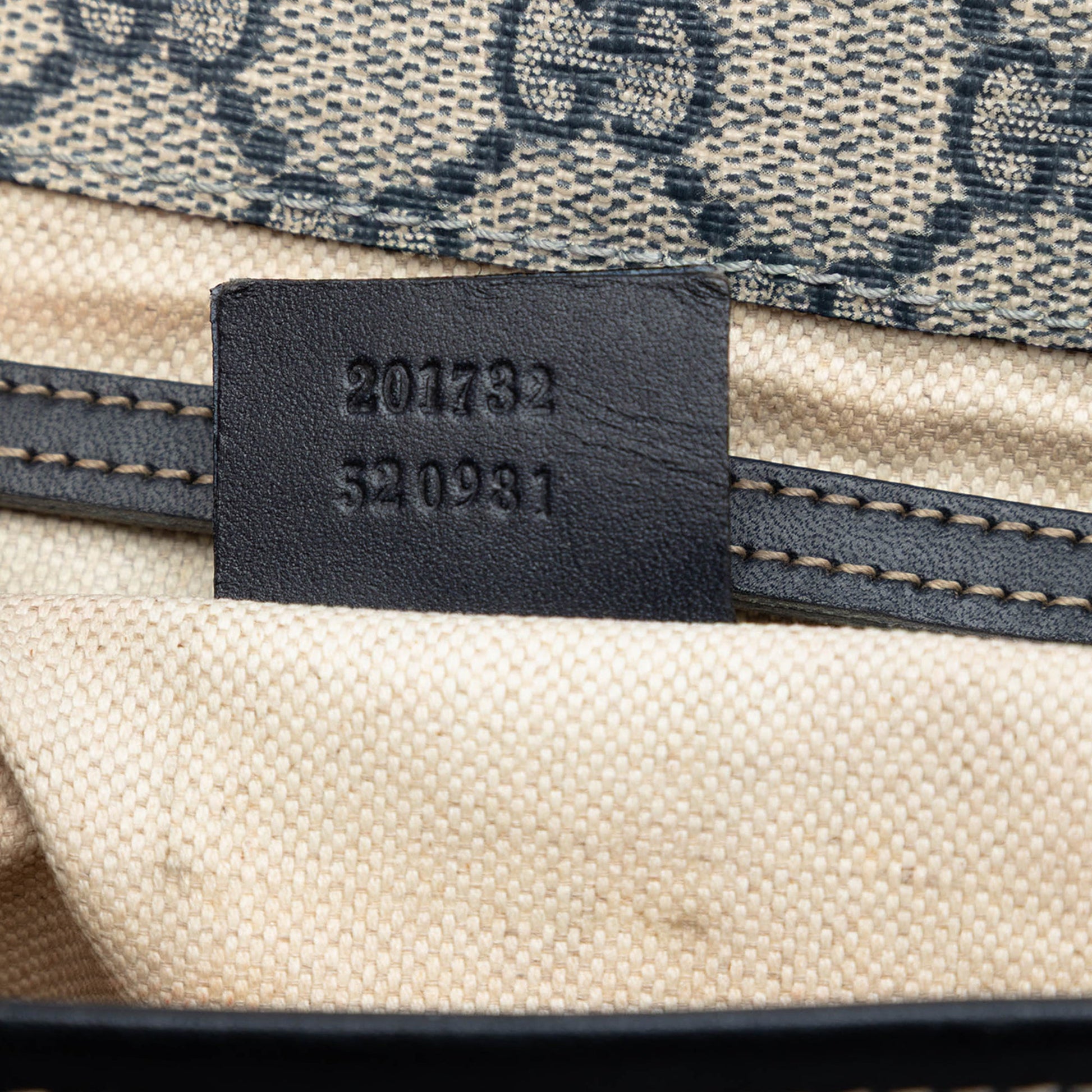 Gucci GG Supreme Crossbody