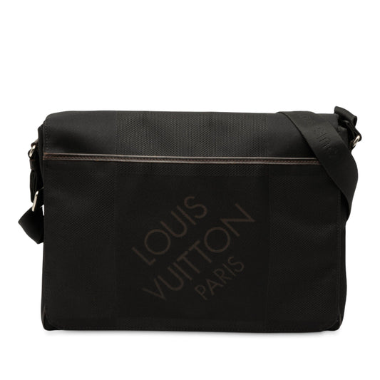 Louis Vuitton Damier Geant Messenger Bag